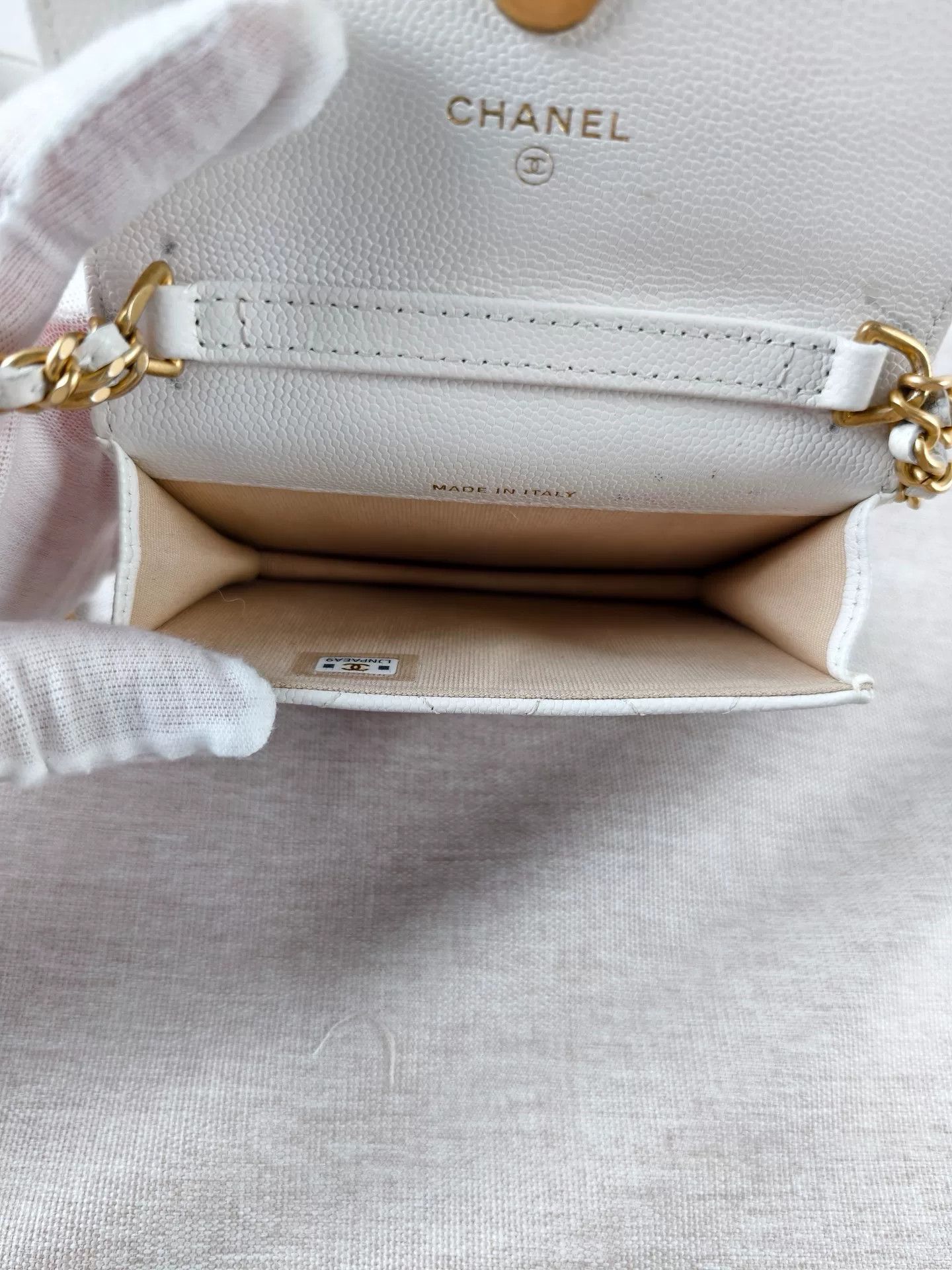 Chanel Pre-loved Bag Very good condition Size ONE SIZE - 8 Thumbnail