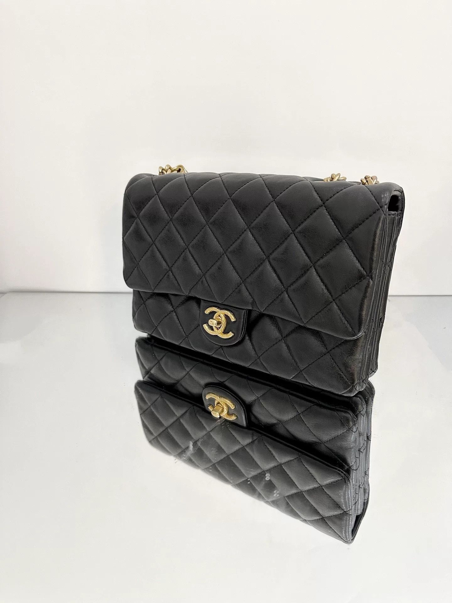 Chanel Pre-loved Bag Very good condition Size ONE SIZE - 6 Thumbnail