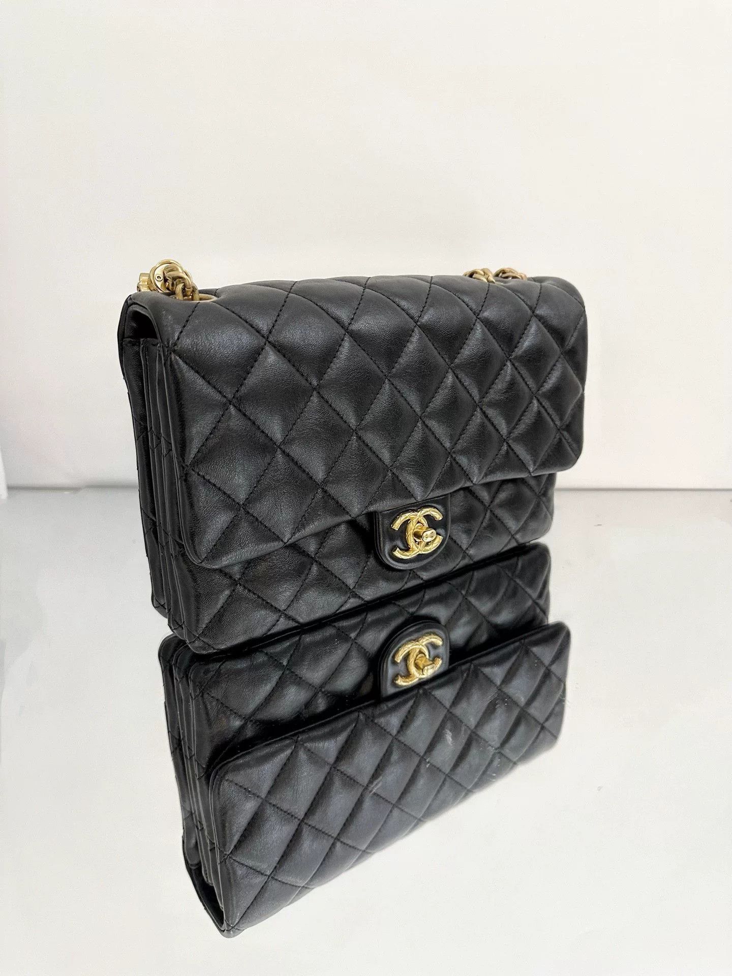 Chanel Pre-loved Bag Very good condition Size ONE SIZE - 5 Thumbnail