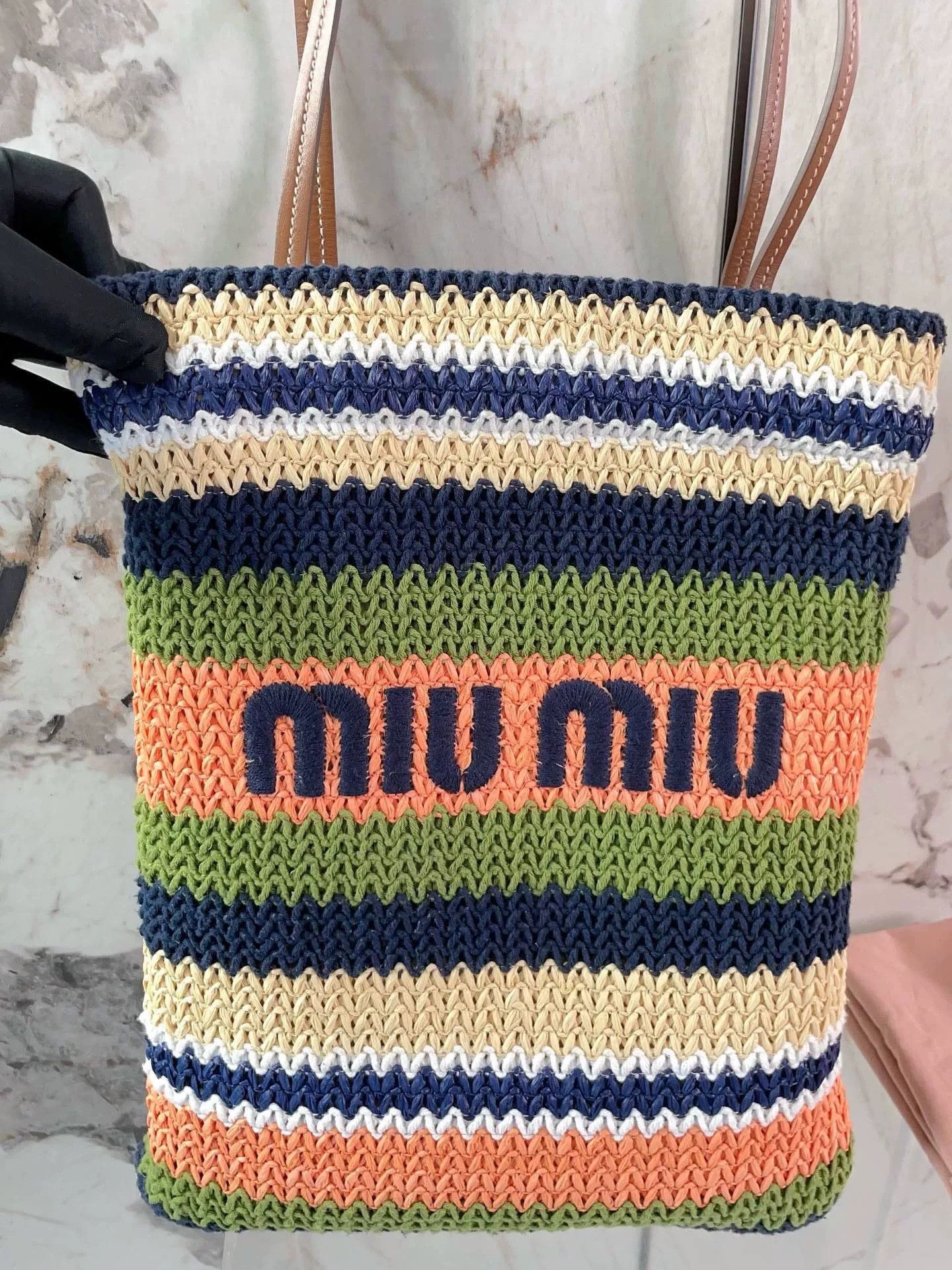 Miu Miu Pre-loved Bag Very good condition Size ONE SIZE - 7 Thumbnail