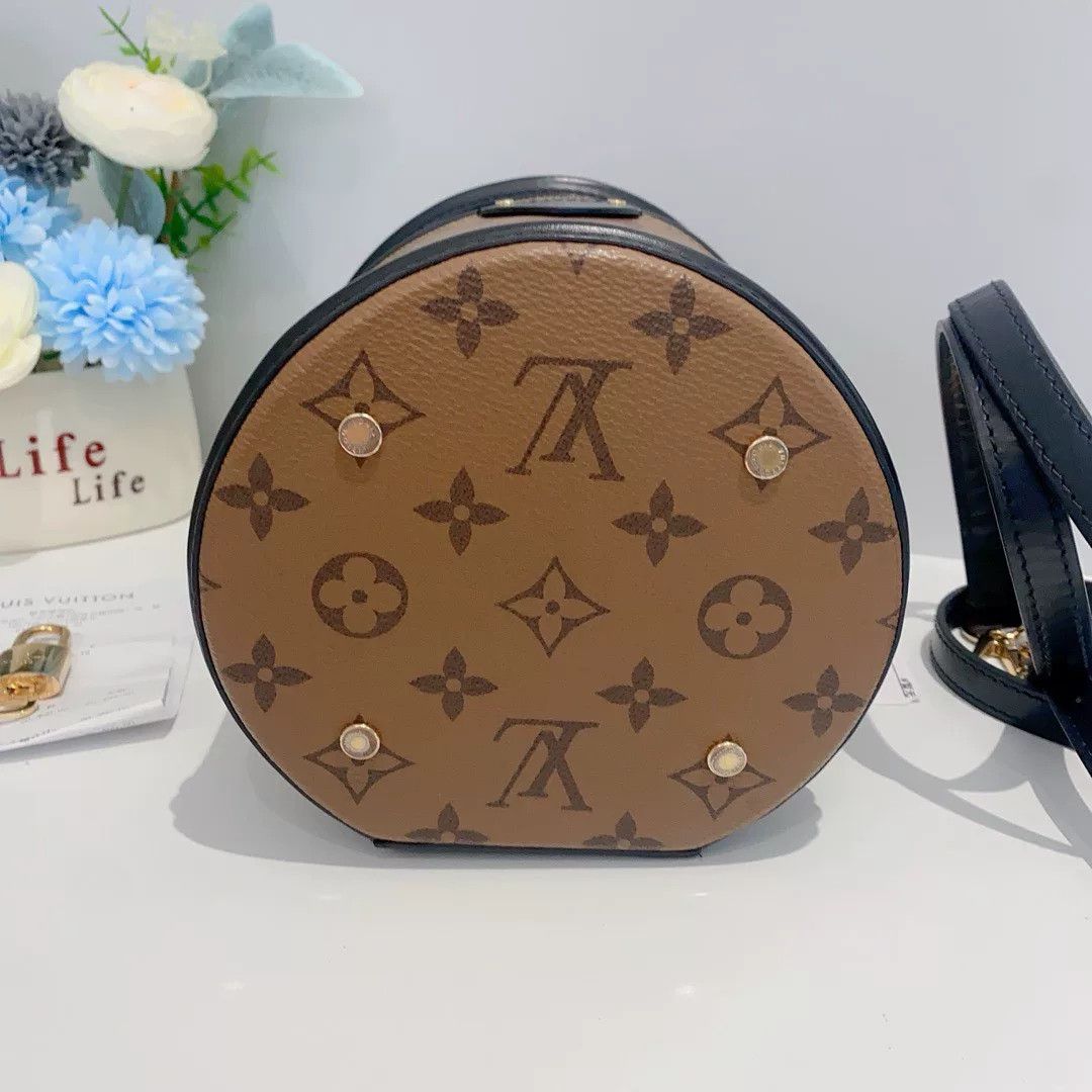 Louis Vuitton Pre-loved Bag Very good condition Size ONE SIZE - 5 Thumbnail