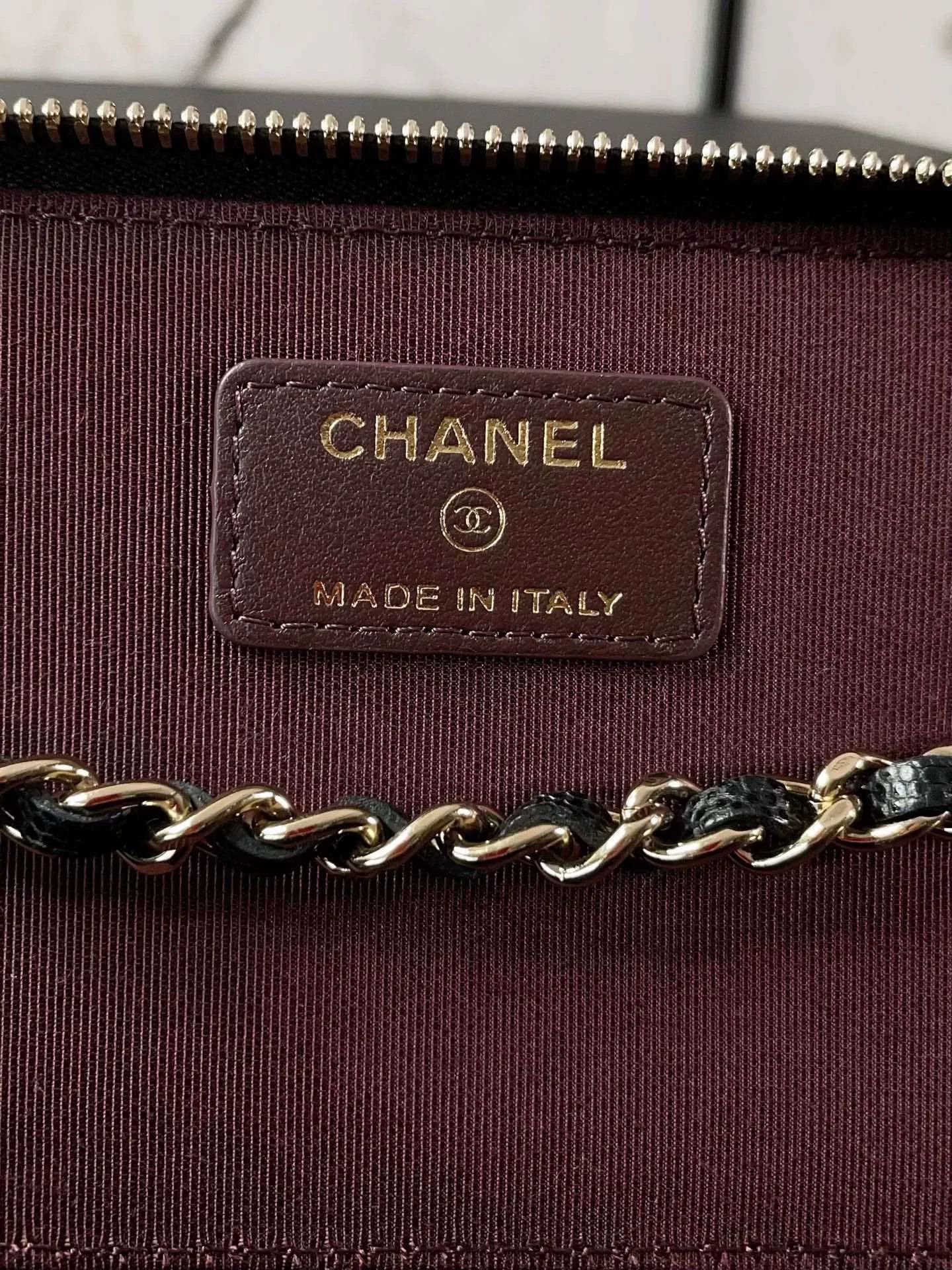 Chanel Pre-loved Bag Very good condition Size ONE SIZE - 8 Thumbnail