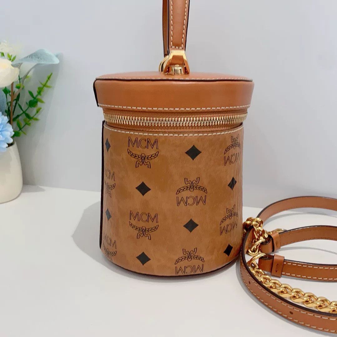 MCM Pre-loved Bag Very good condition Size ONE SIZE - 5 Thumbnail