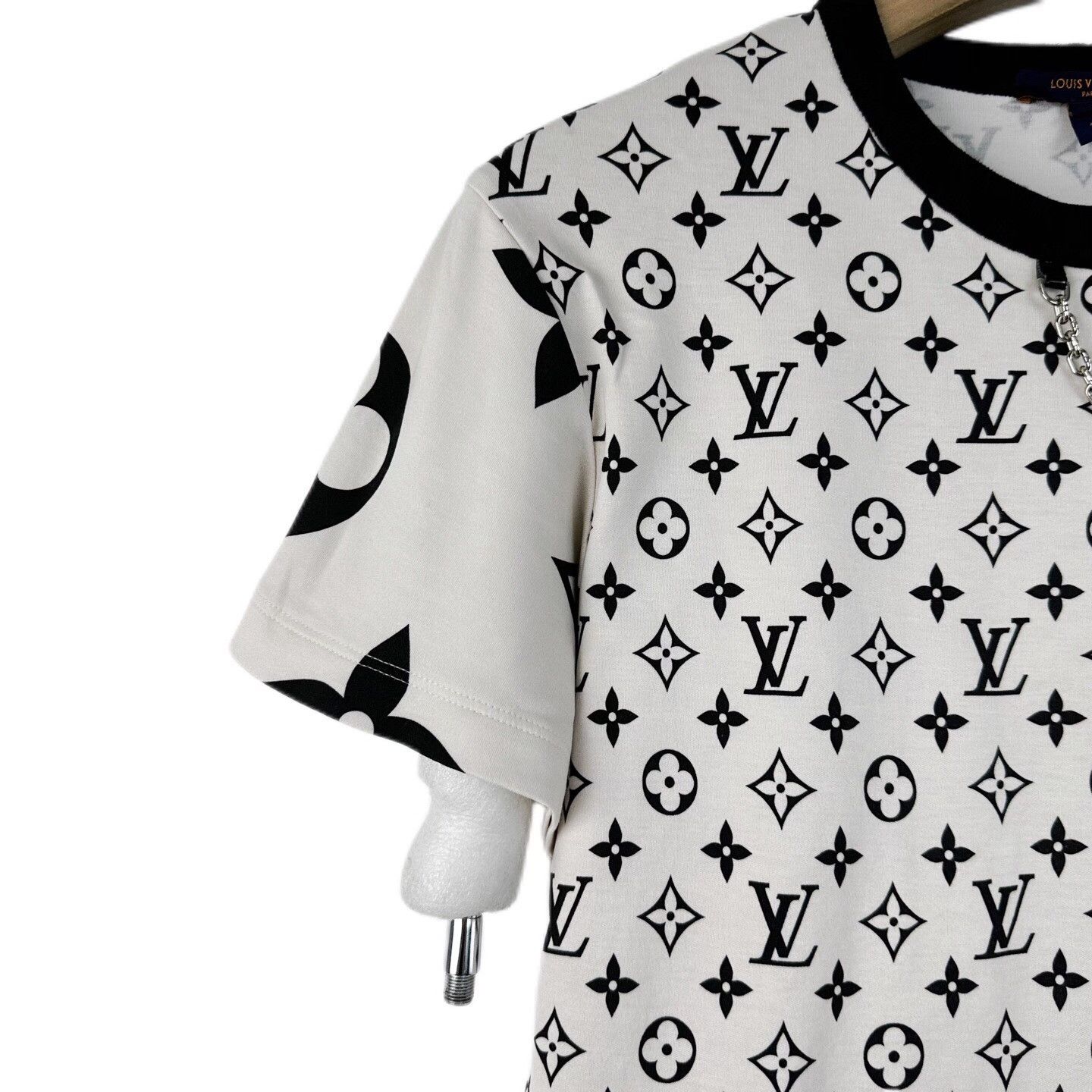 Louis Vuitton Louis Vuitton Monogram Chain Short Sleeve Size XS / US 0-2 / IT 36-38 - 4 Thumbnail