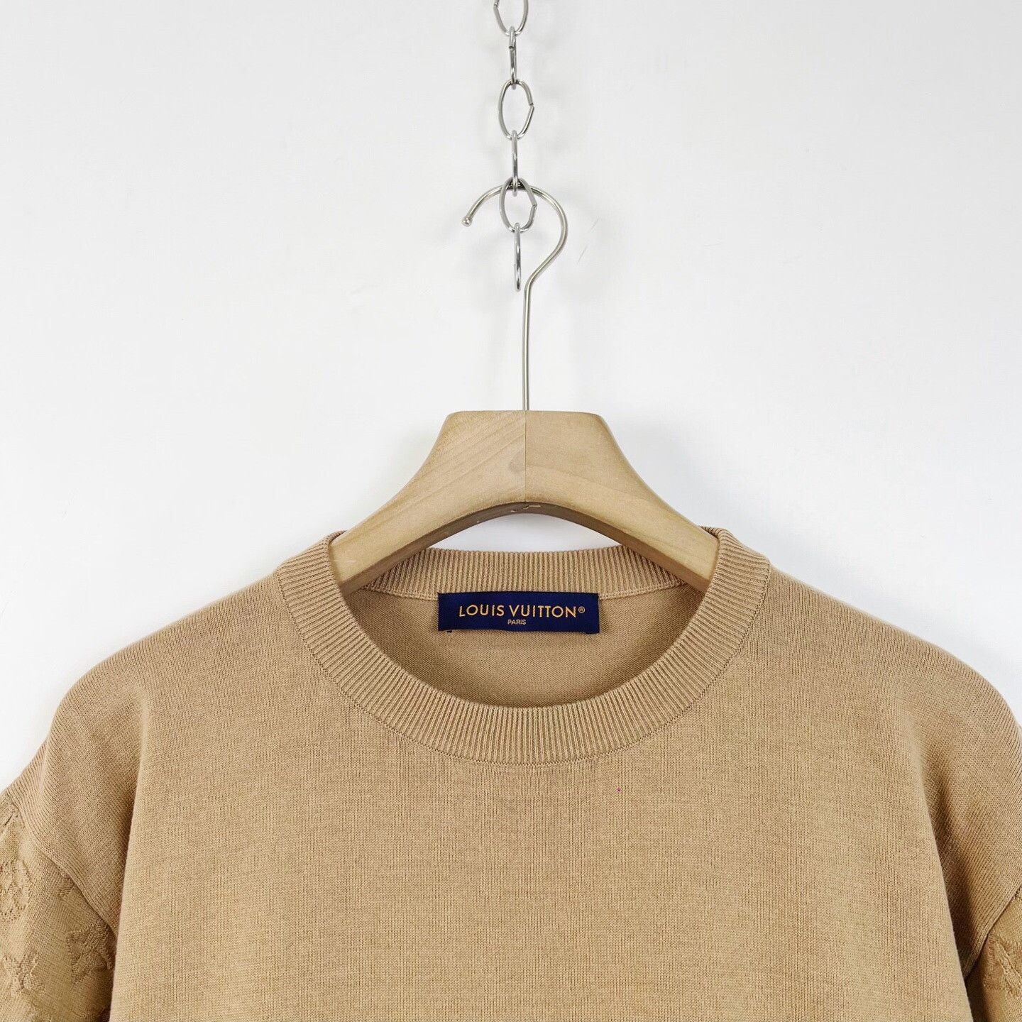 Louis Vuitton Louis Vuitton Monogram Embossed Knit Tee Size US M / EU 48-50 / 2 - 3 Thumbnail