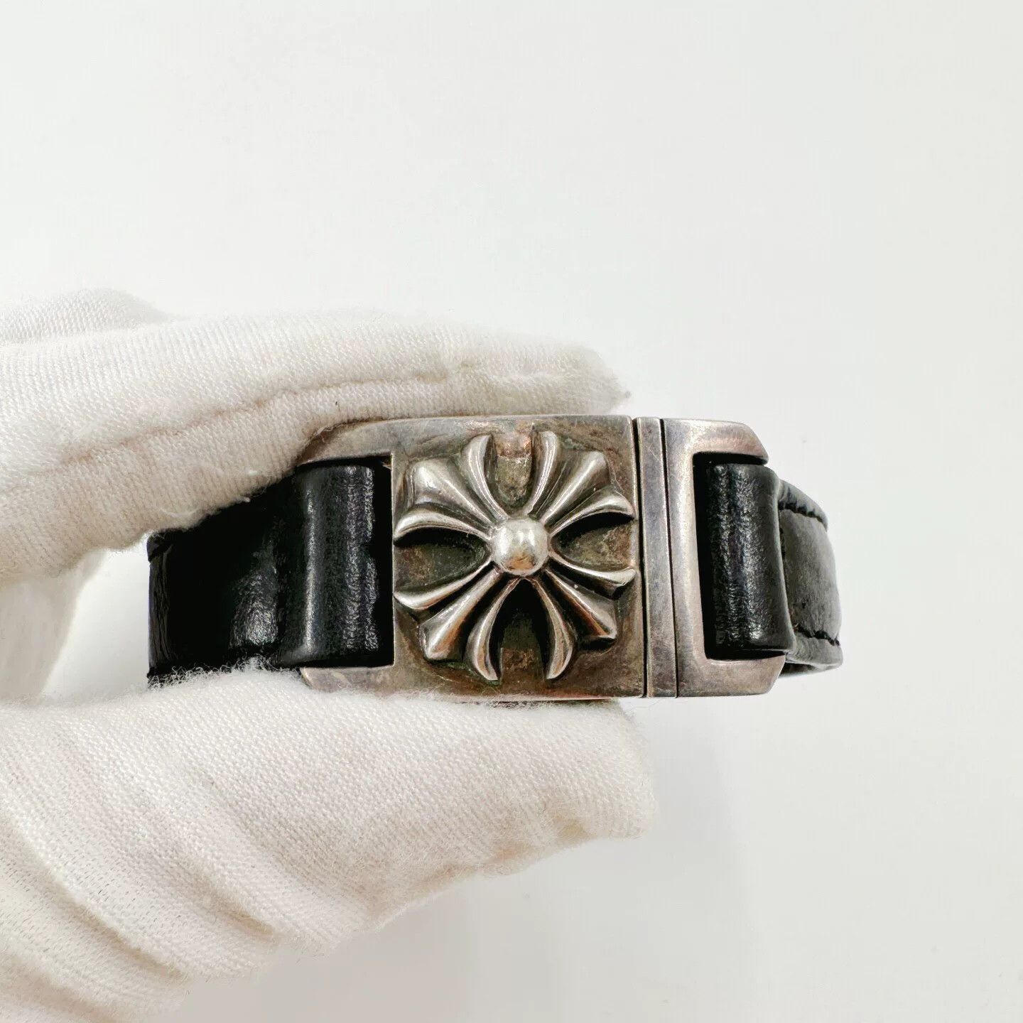 Chrome Hearts Chrome Hearts Black Cross Silver Buckle Bracelet Size ONE SIZE - 3 Thumbnail