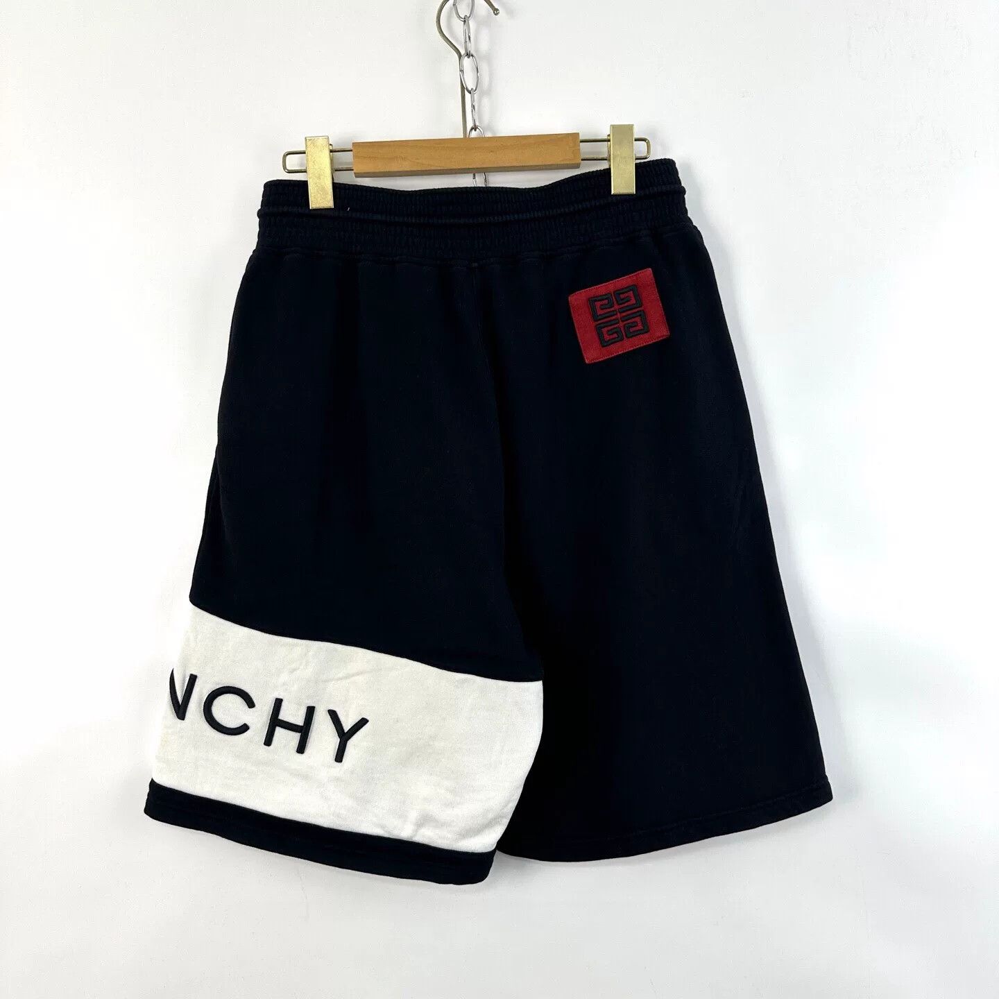 Givenchy Givenchy Black White Logo Sport Shorts Size US 26 / EU 42 - 2 Thumbnail