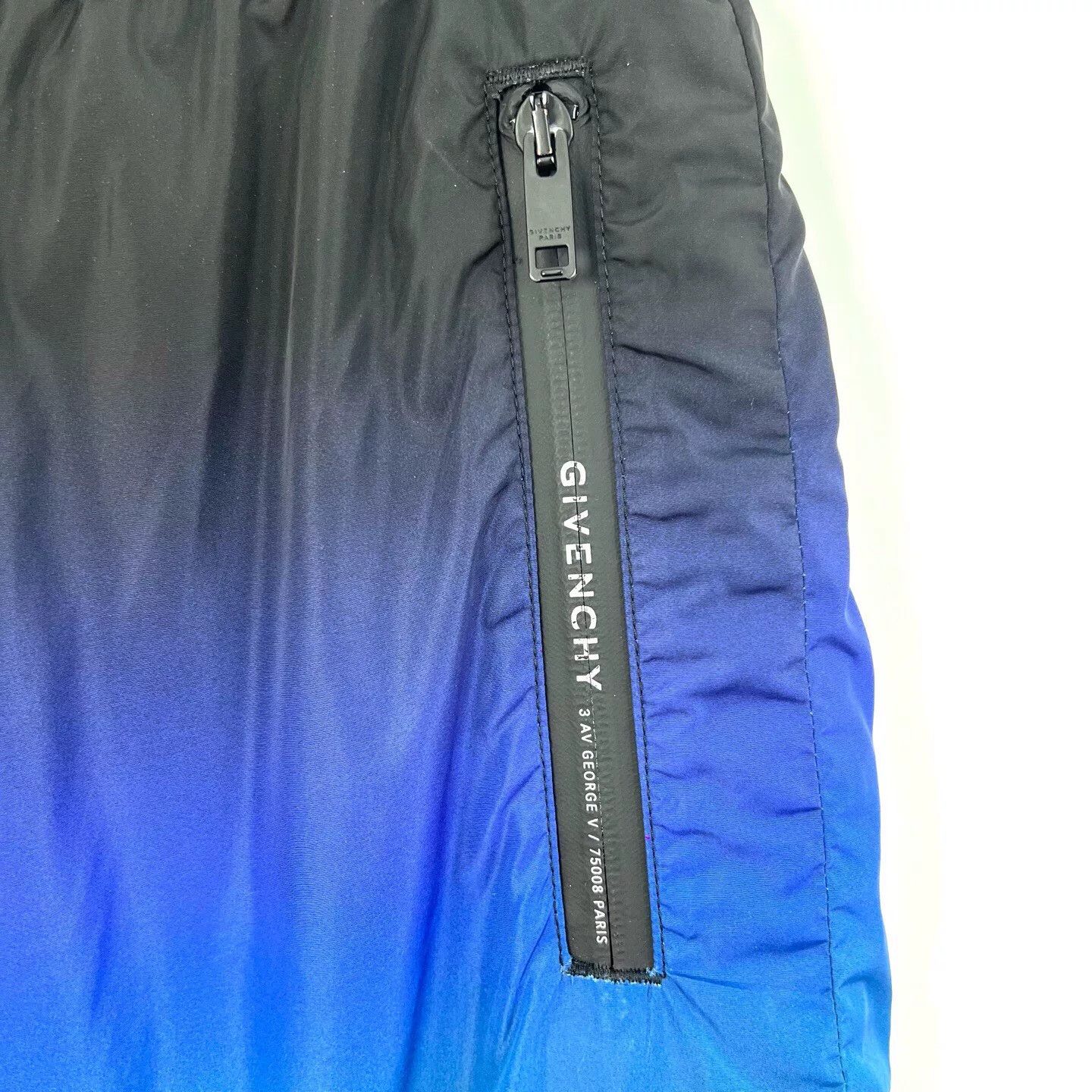 Givenchy Givenchy Men's Blue-Green Gradient Shorts Size US 34 / EU 50 - 4 Thumbnail