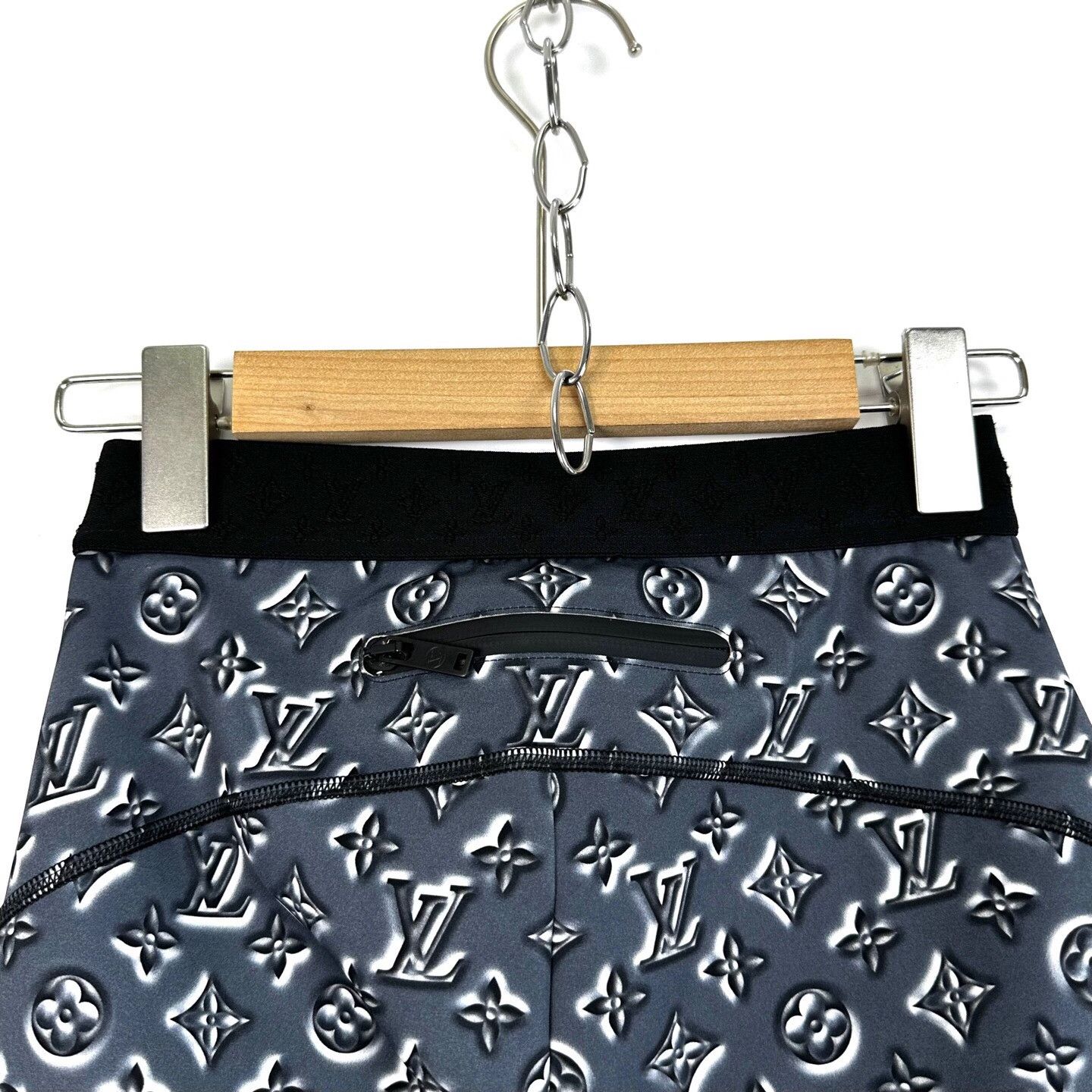 Louis Vuitton Louis Vuitton Gray Monogram Logo Yoga Pants Size 34" / US 12 / IT 48 - 6 Thumbnail