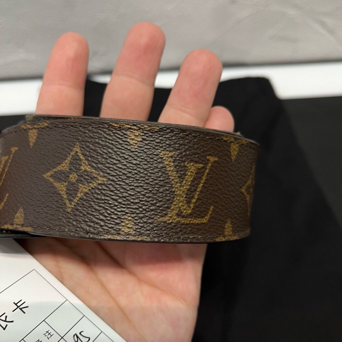 Louis Vuitton Louis Vuitton Monogram Gold Buckle Belt Size ONE SIZE - 4 Thumbnail