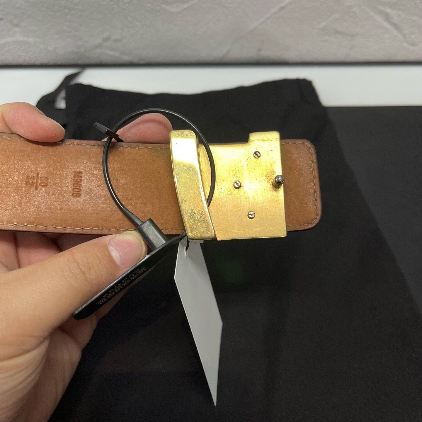 Louis Vuitton Louis Vuitton Monogram Gold Buckle Belt Size ONE SIZE - 6 Thumbnail