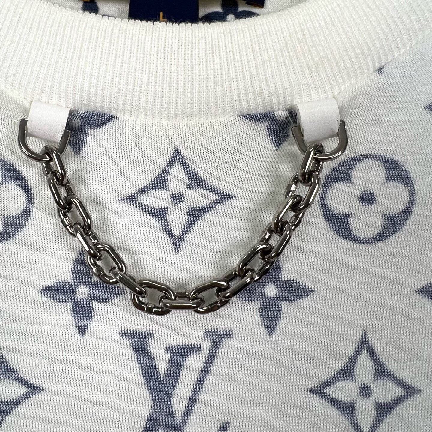 Louis Vuitton Louis Vuitton Monogram Logo Short Sleeve T-Shirt Size US L / EU 52-54 / 3 - 5 Thumbnail