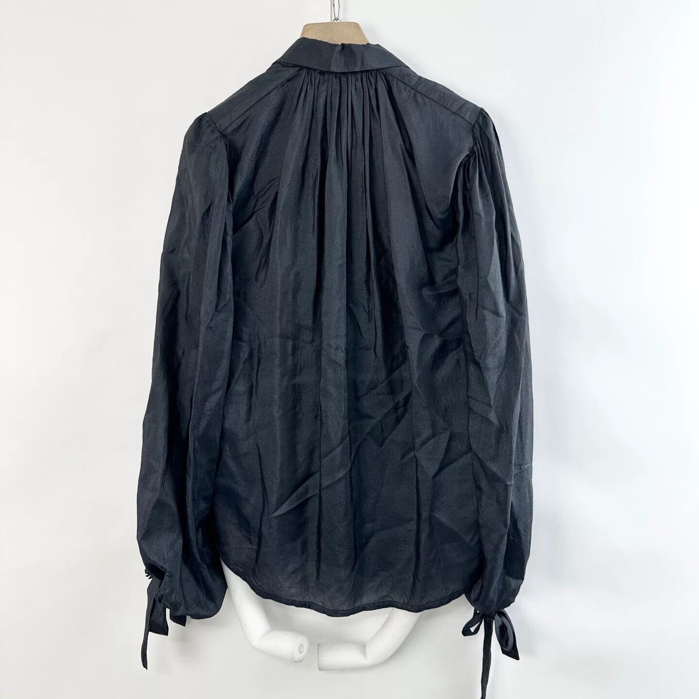 Louis Vuitton Louis Vuitton Women's Black Loose Shirt Size S / US 4 / IT 40 - 2 Thumbnail