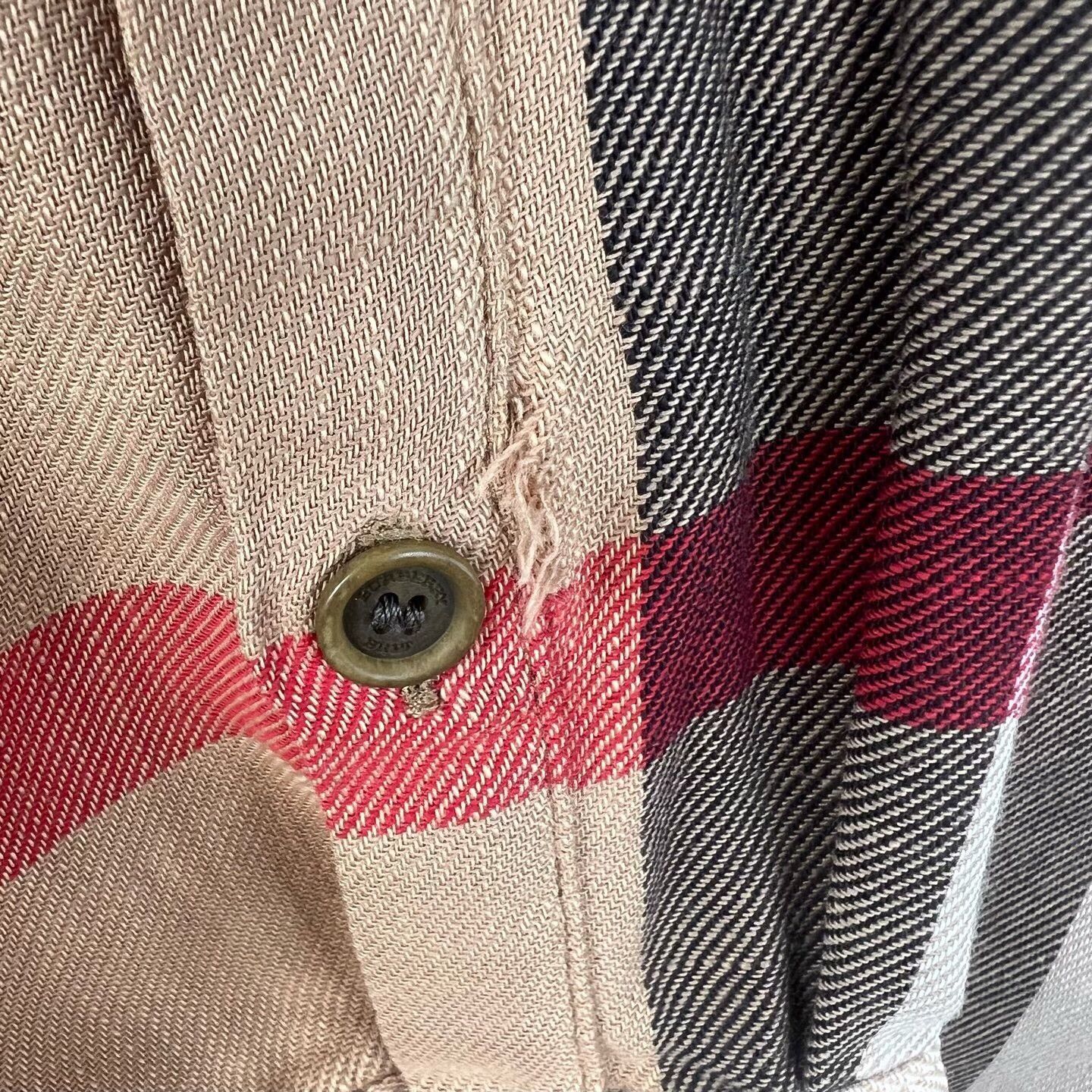 Burberry Burberry Classic Check Long-Sleeve Shirt Size US M / EU 48-50 / 2 - 7 Thumbnail