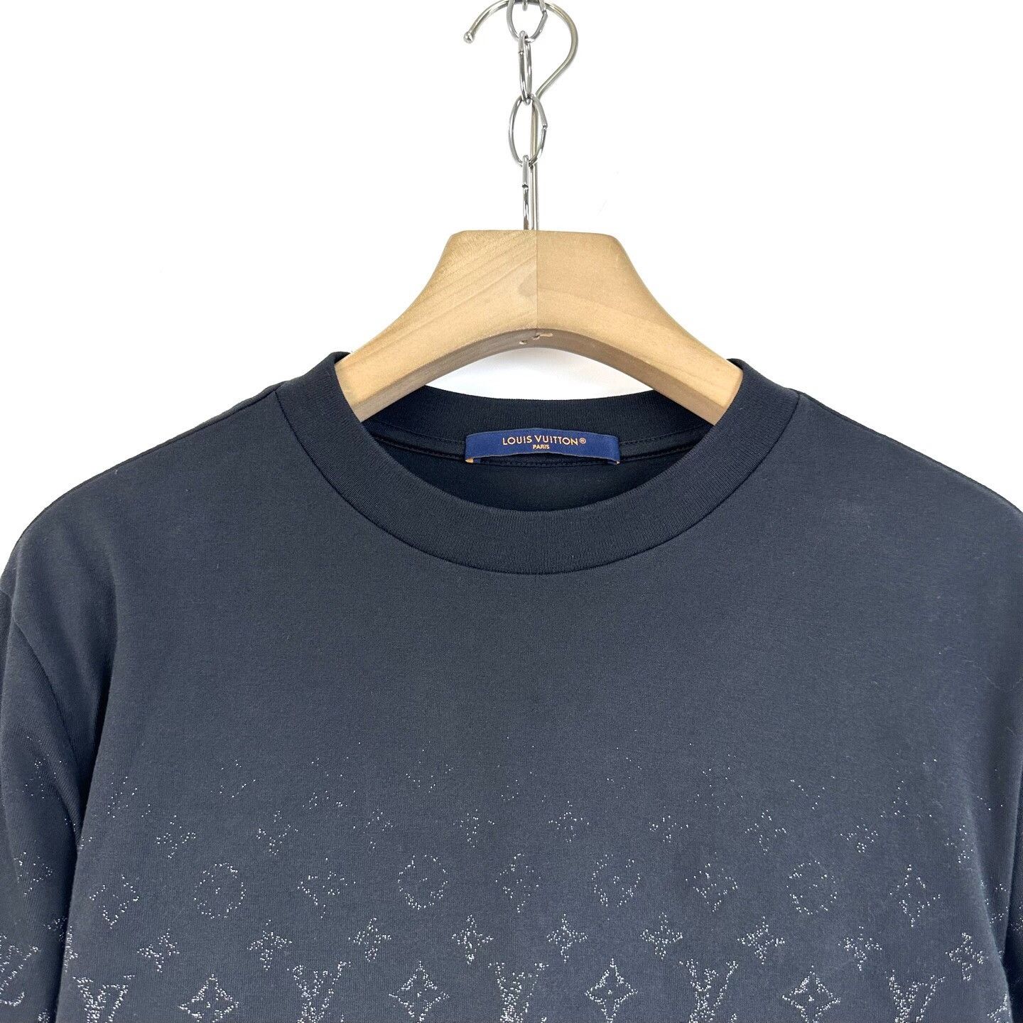Louis Vuitton Louis Vuitton Black Monogram Print T-Shirt Size US S / EU 44-46 / 1 - 3 Thumbnail