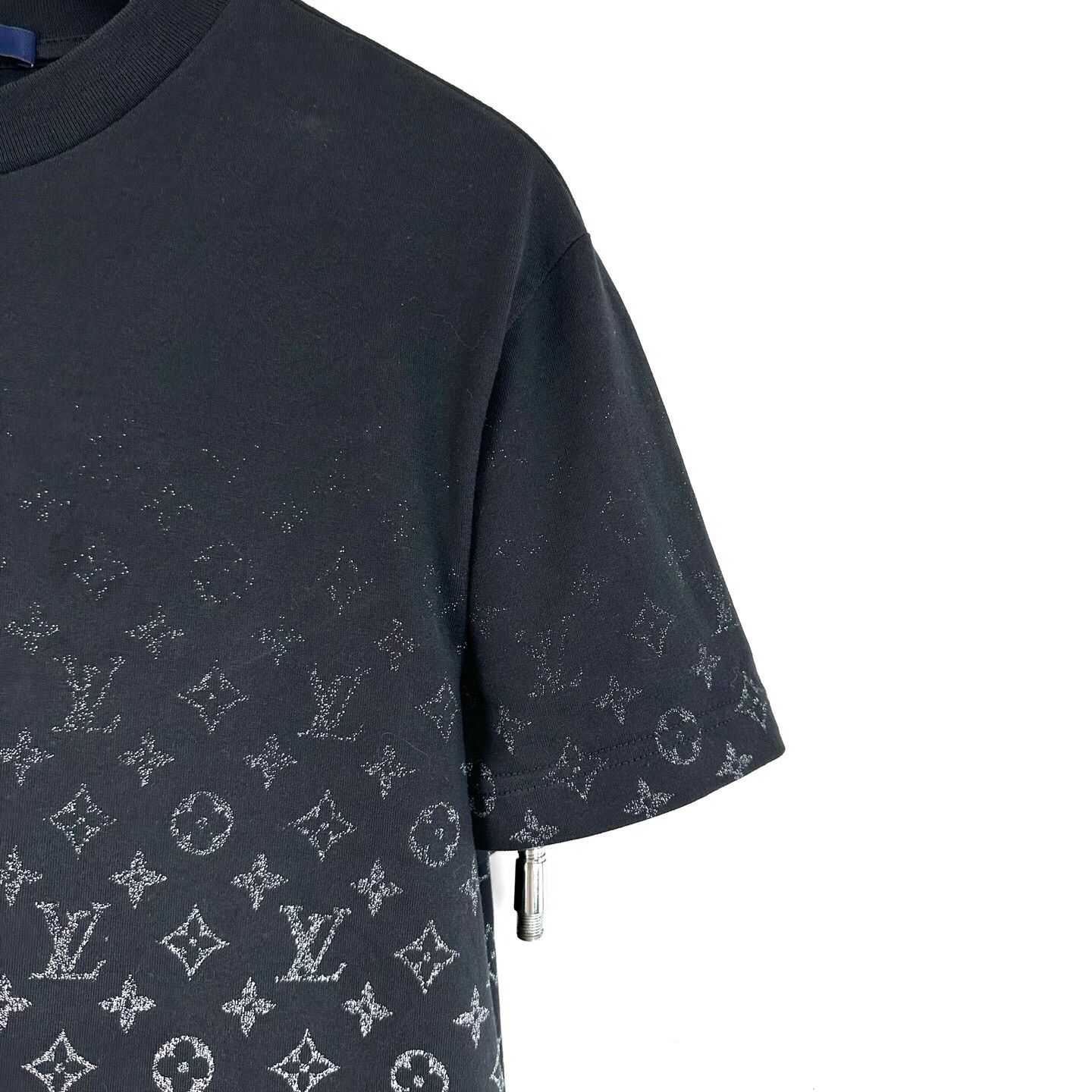 Louis Vuitton Louis Vuitton Black Monogram Print T-Shirt Size US S / EU 44-46 / 1 - 5 Thumbnail