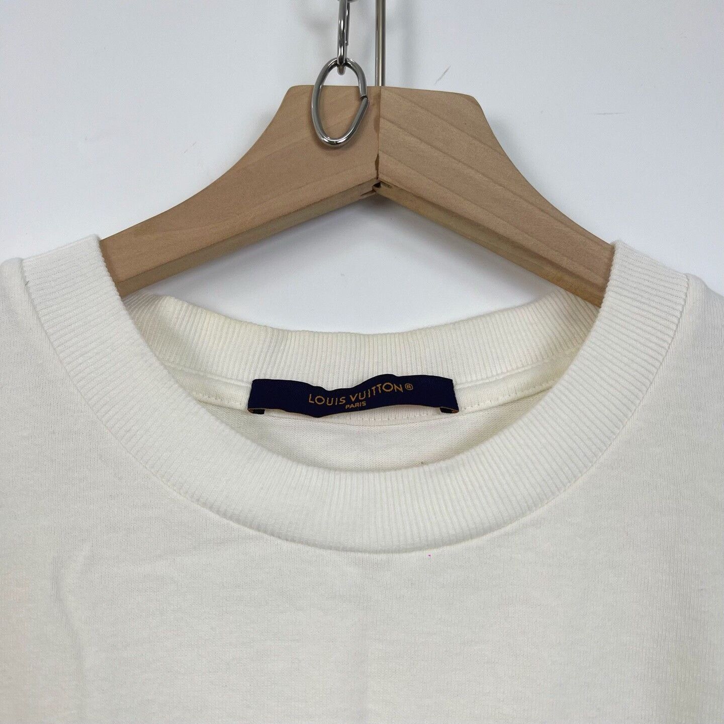 Louis Vuitton Louis Vuitton White Rainbow Letter T-Shirt Size US M / EU 48-50 / 2 - 3 Thumbnail
