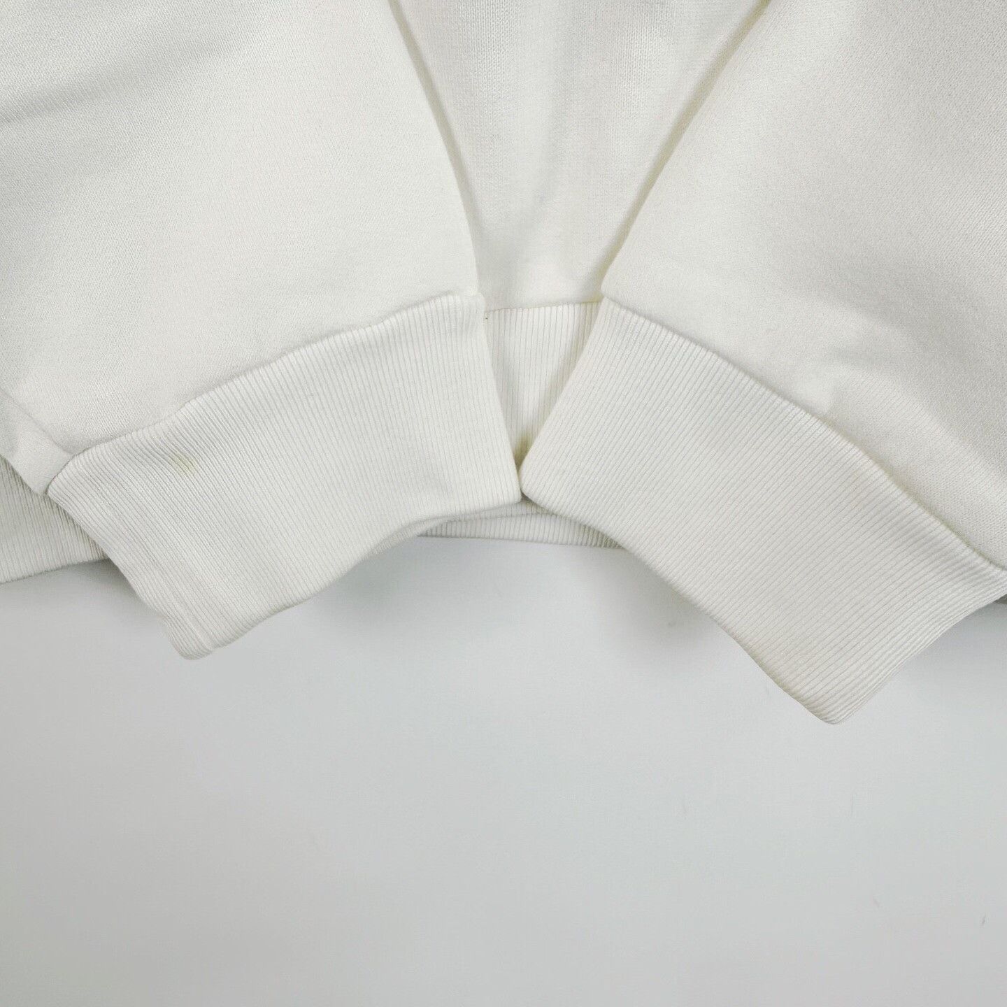 Louis Vuitton Louis Vuitton Embroidered Logo Graffiti Sweatshirt Size US M / EU 48-50 / 2 - 5 Thumbnail