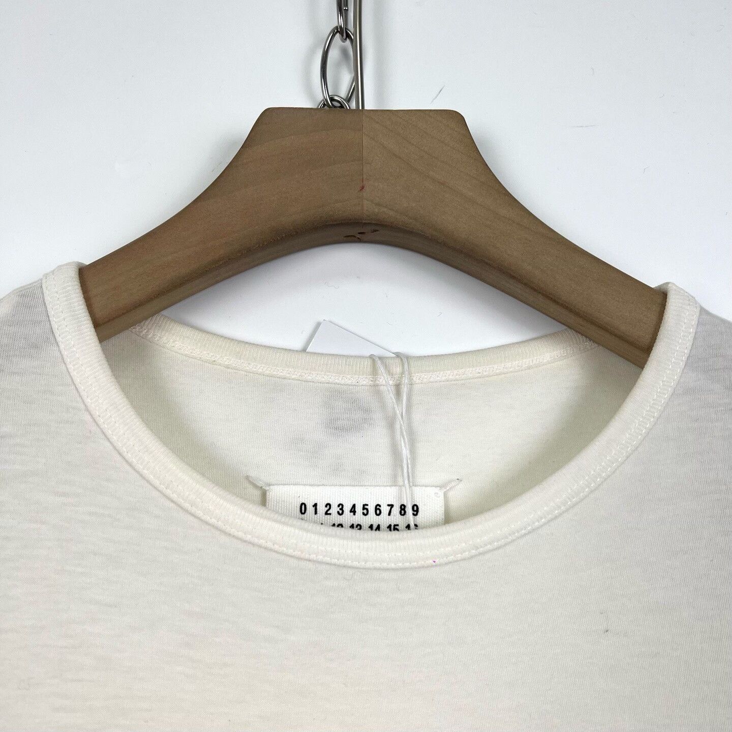 Maison Margiela Maison Margiela White Embroidered Logo Tee Size US M / EU 48-50 / 2 - 3 Thumbnail