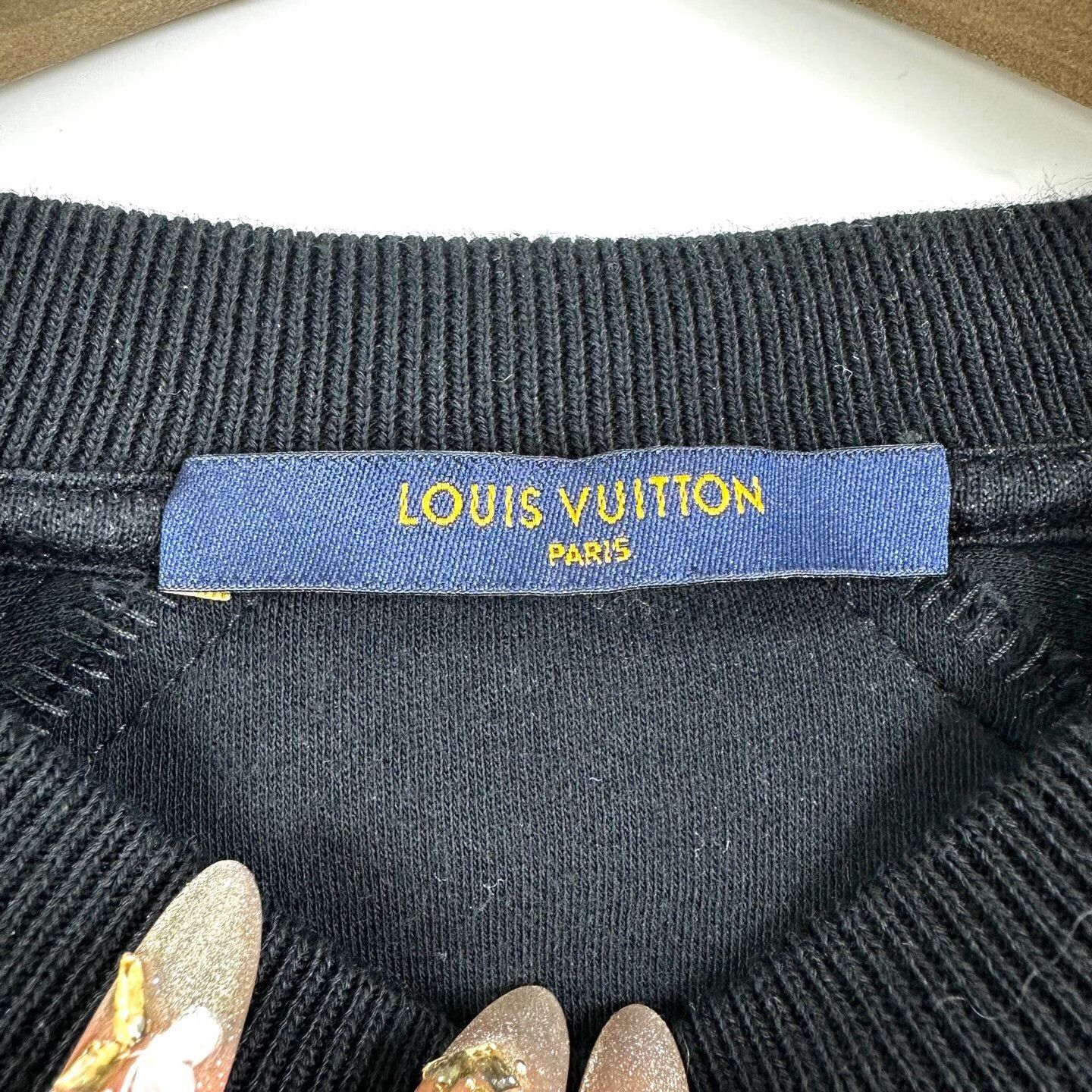 Louis Vuitton Louis Vuitton Black Reflective Logo Sweatshirt Size US M / EU 48-50 / 2 - 4 Thumbnail
