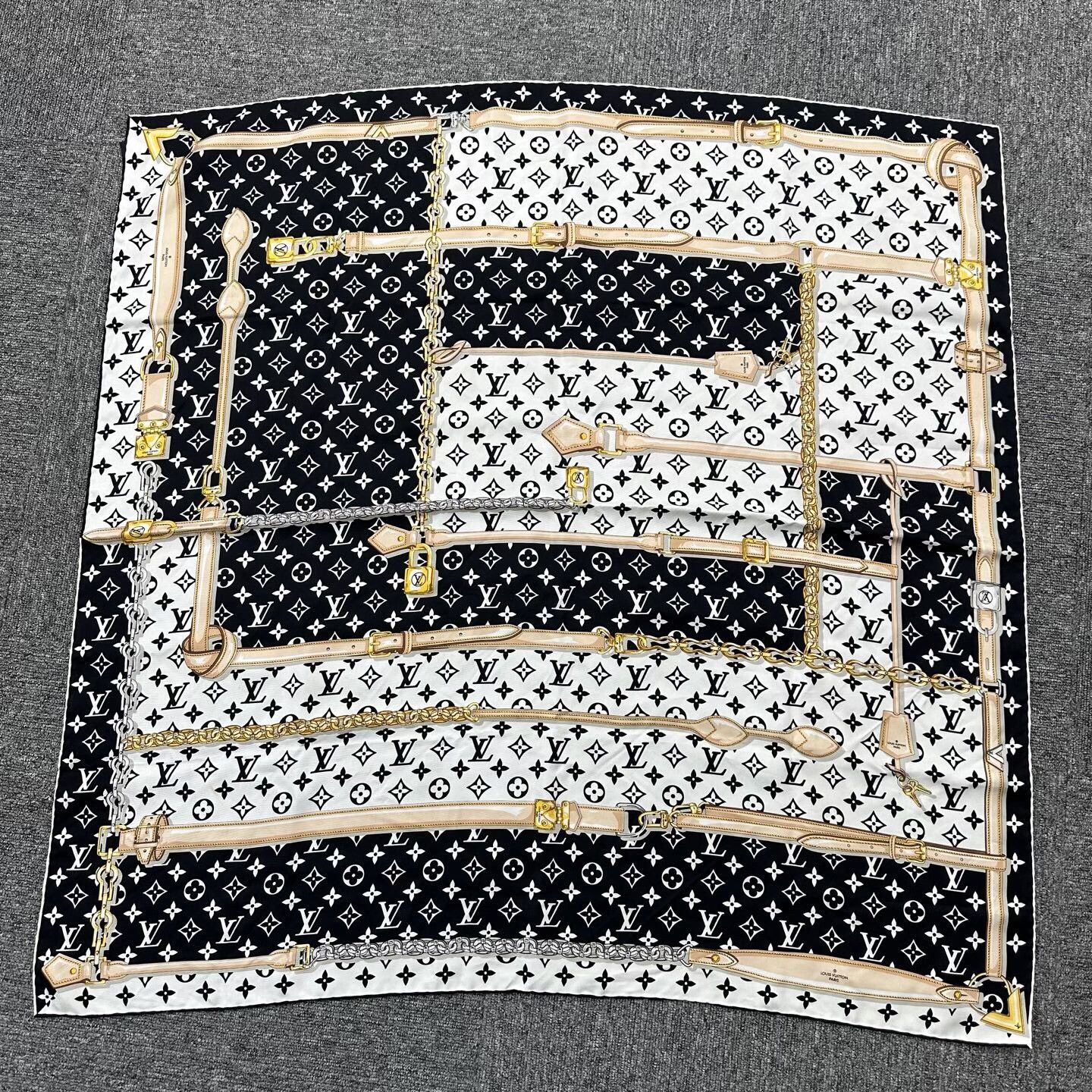 Louis Vuitton Louis Vuitton Monogram Silk Scarf Size ONE SIZE - 3 Thumbnail