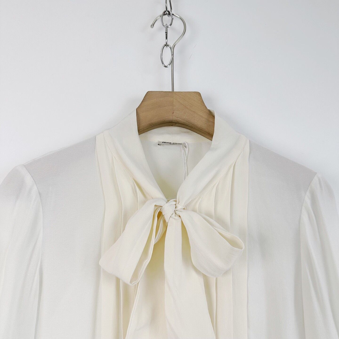 Miu Miu Miu Miu Silk Court Bow Shirt Size XS / US 0-2 / IT 36-38 - 3 Thumbnail