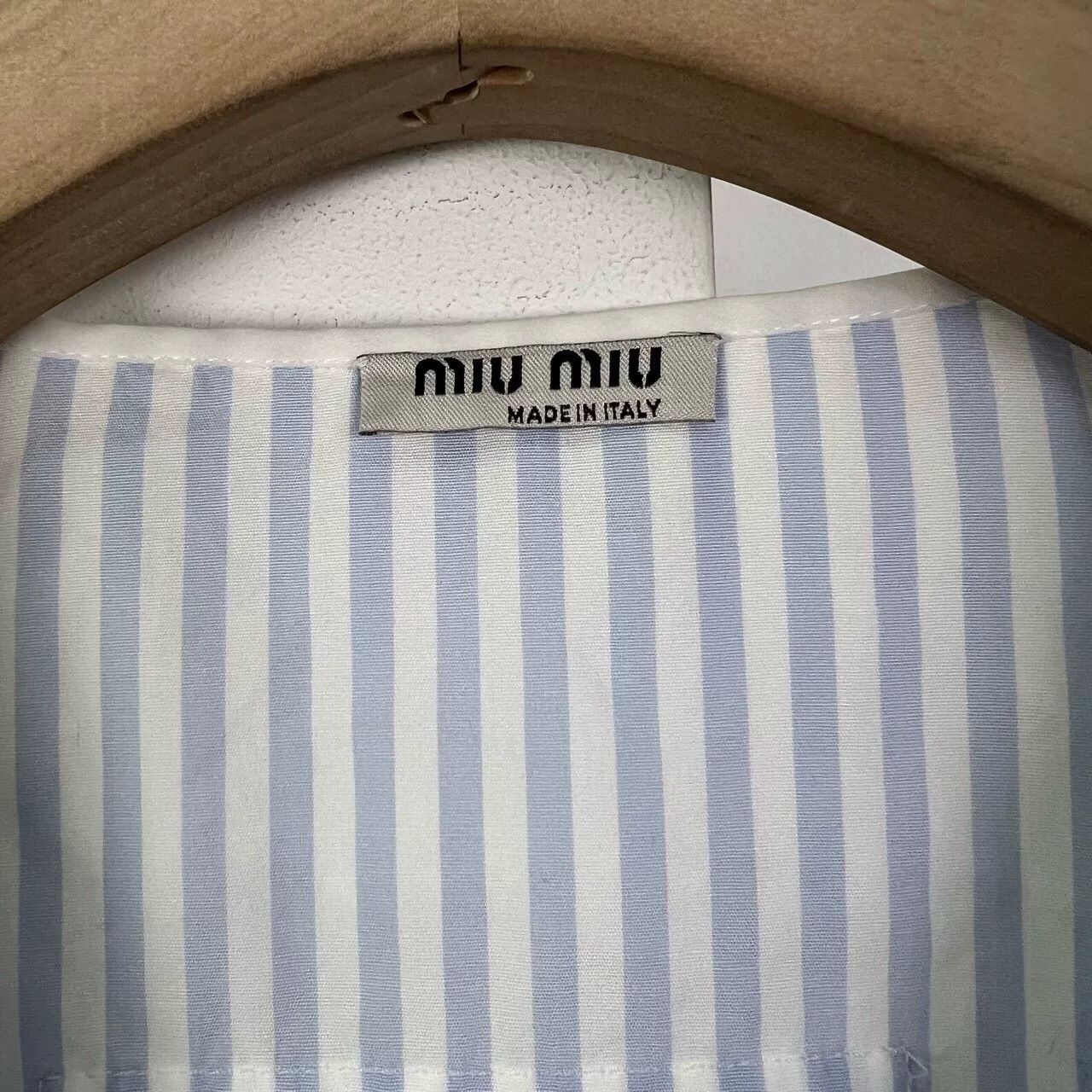 Miu Miu Miumiu Lace V-Neck Puff Sleeve Shirt Size XS / US 0-2 / IT 36-38 - 3 Thumbnail
