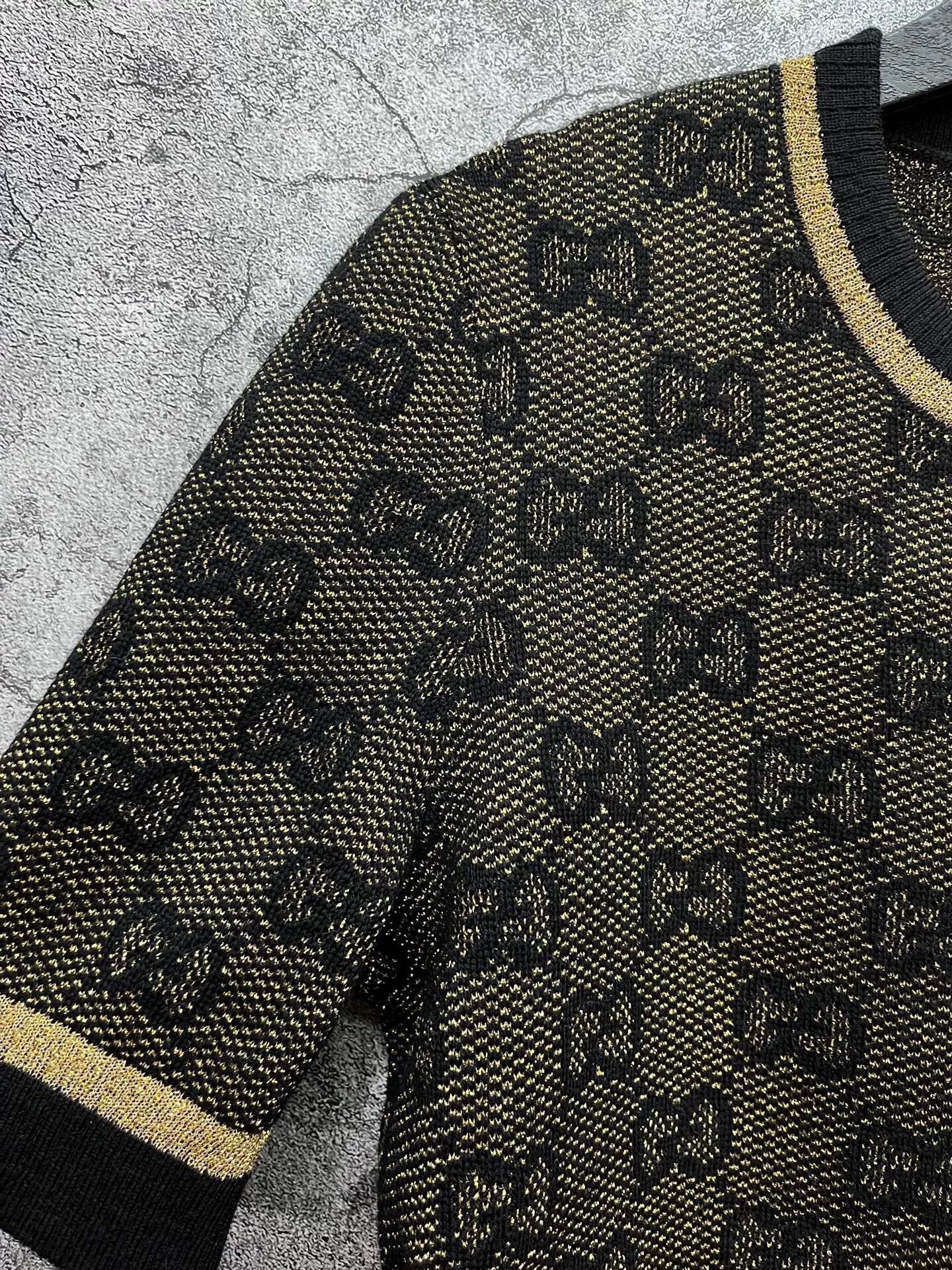 Gucci Gucci All-Over Print Knit Sweater Size US S / EU 44-46 / 1 - 3 Thumbnail