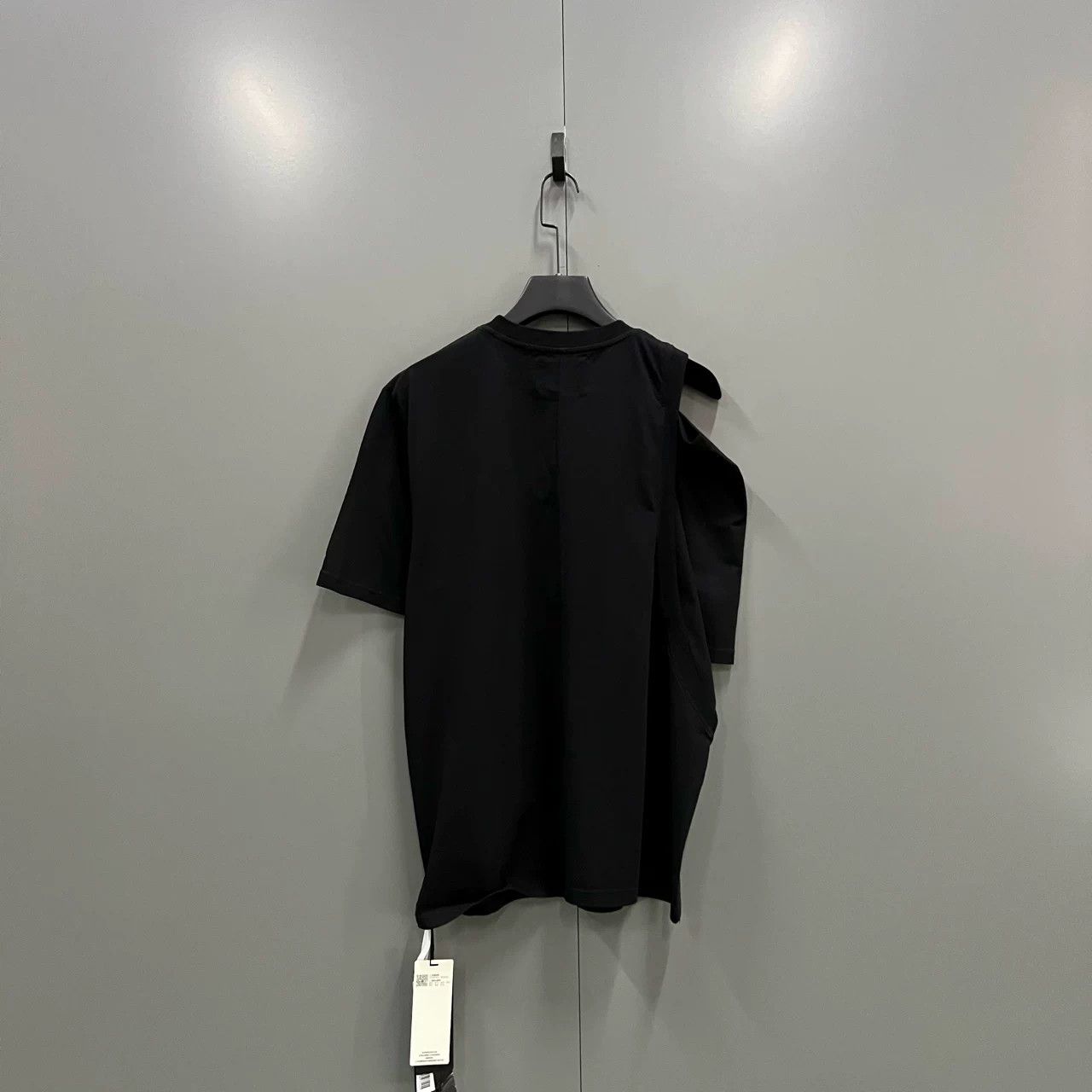 Heliot Emil HELIOT EMIL Black Shoulder Split Short Sleeve Size US L / EU 52-54 / 3 - 3 Thumbnail
