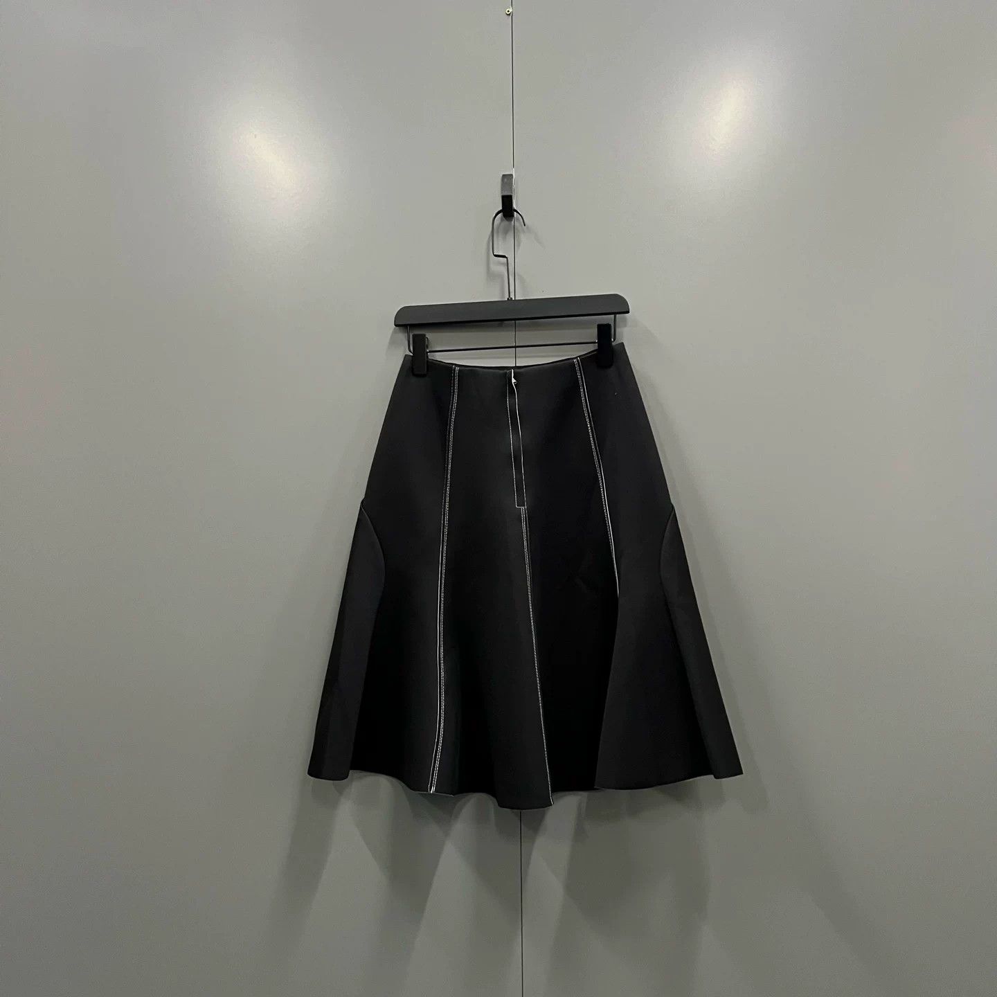 DOROTHEE SCHUMACHER DOROTHEE SCHUMACHER Black A-line Skirt Size 22" - 2 Thumbnail