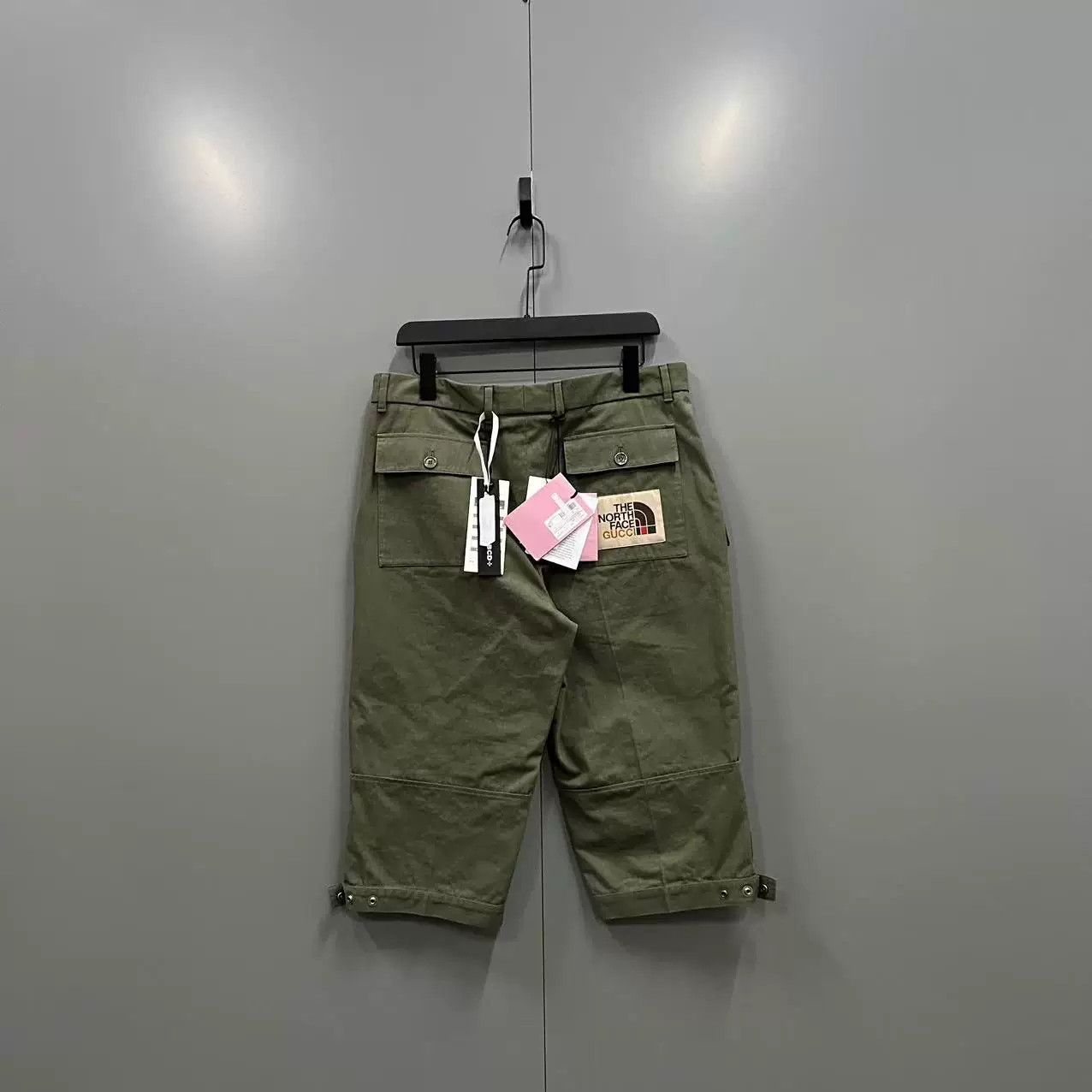 Gucci Gucci x The North Face Cargo Shorts Size US 32 / EU 48 - 4 Thumbnail