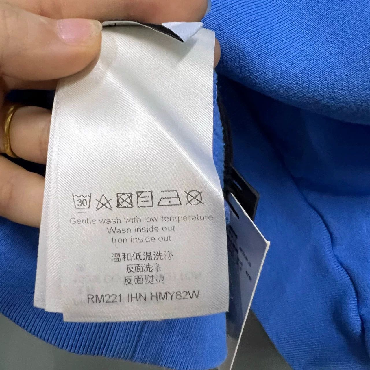 Louis Vuitton Louis Vuitton Blue Letter Sweatshirt Size M / US 6-8 / IT 42-44 - 4 Thumbnail