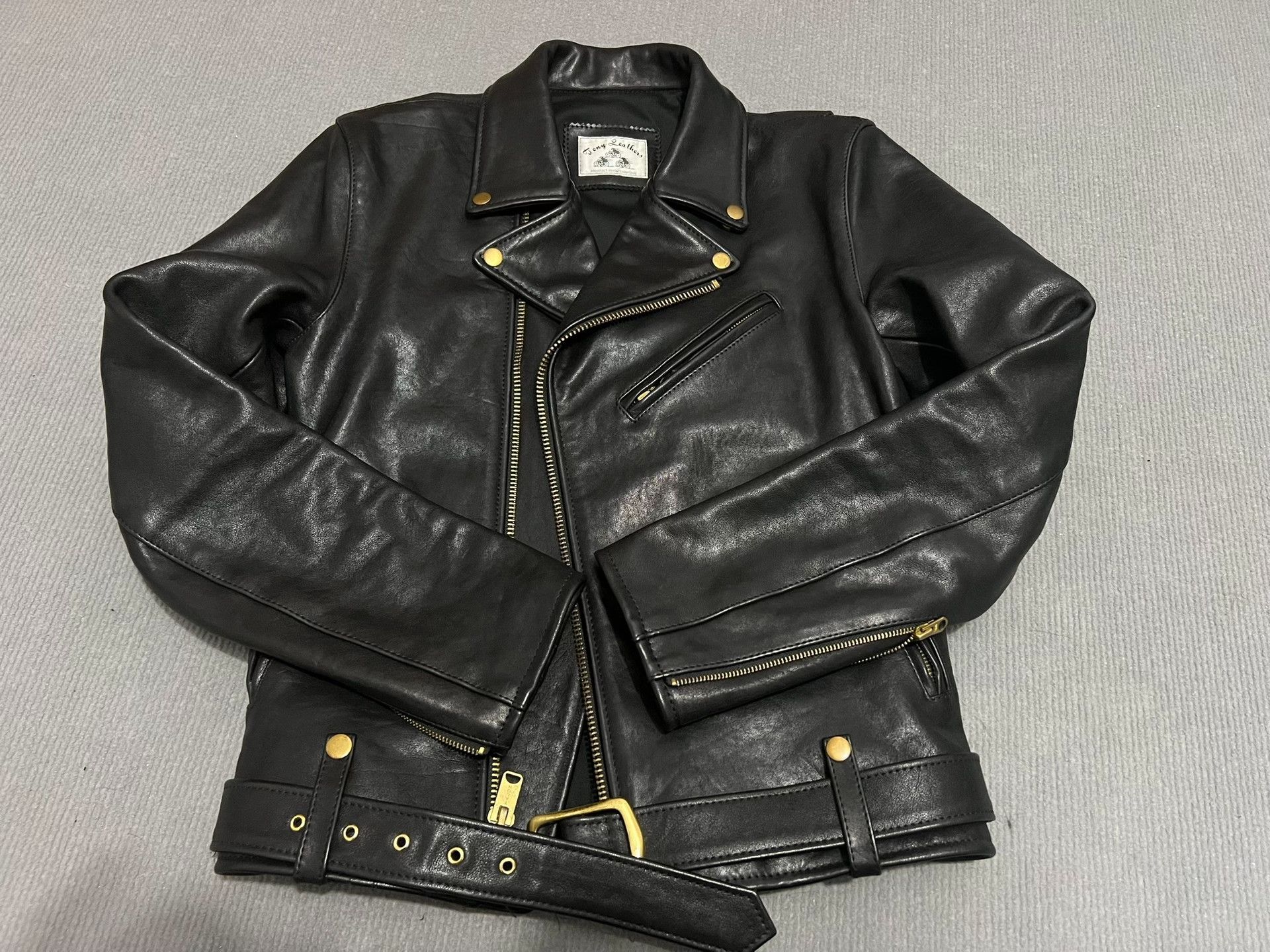 Freewheelers Custom Cowhide Leather Biker Jacket Size US L / EU 52-54 / 3 - 9 Thumbnail