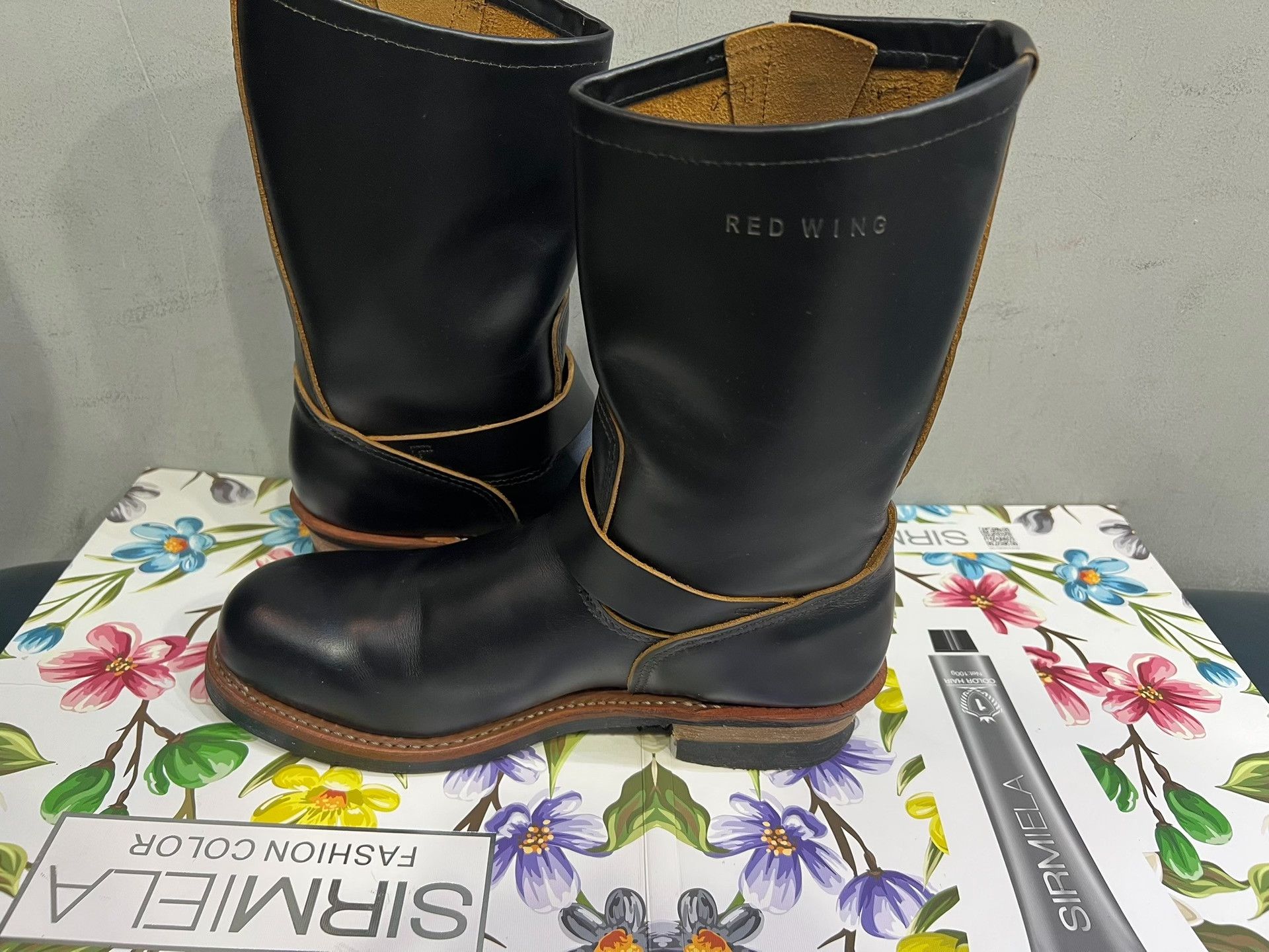 Red Wing Red Wing 9268 Engineer Boots Size US 10 / EU 43 - 3 Thumbnail