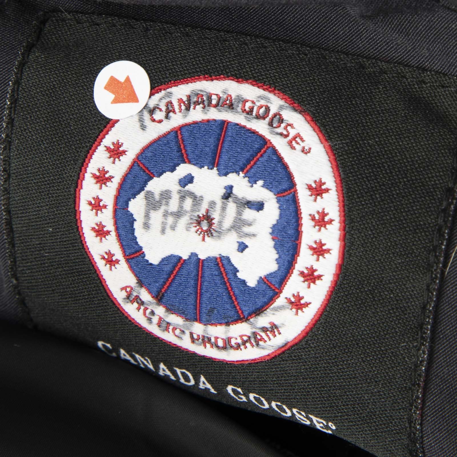 Canada Goose Navy Coyote Fur Collar Montebello Parka Size XS / US 0-2 / IT 36-38 - 21 Thumbnail