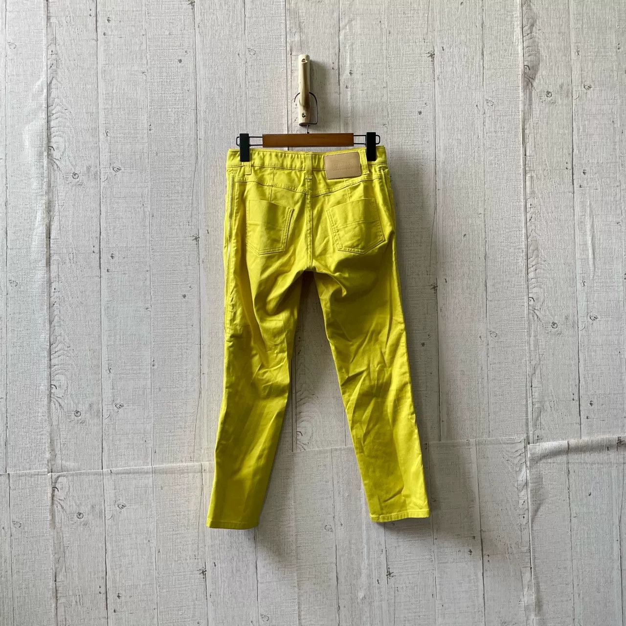 Louis Vuitton Louis Vuitton Yellow Jeans Size US 34 / EU 50 - 2 Thumbnail