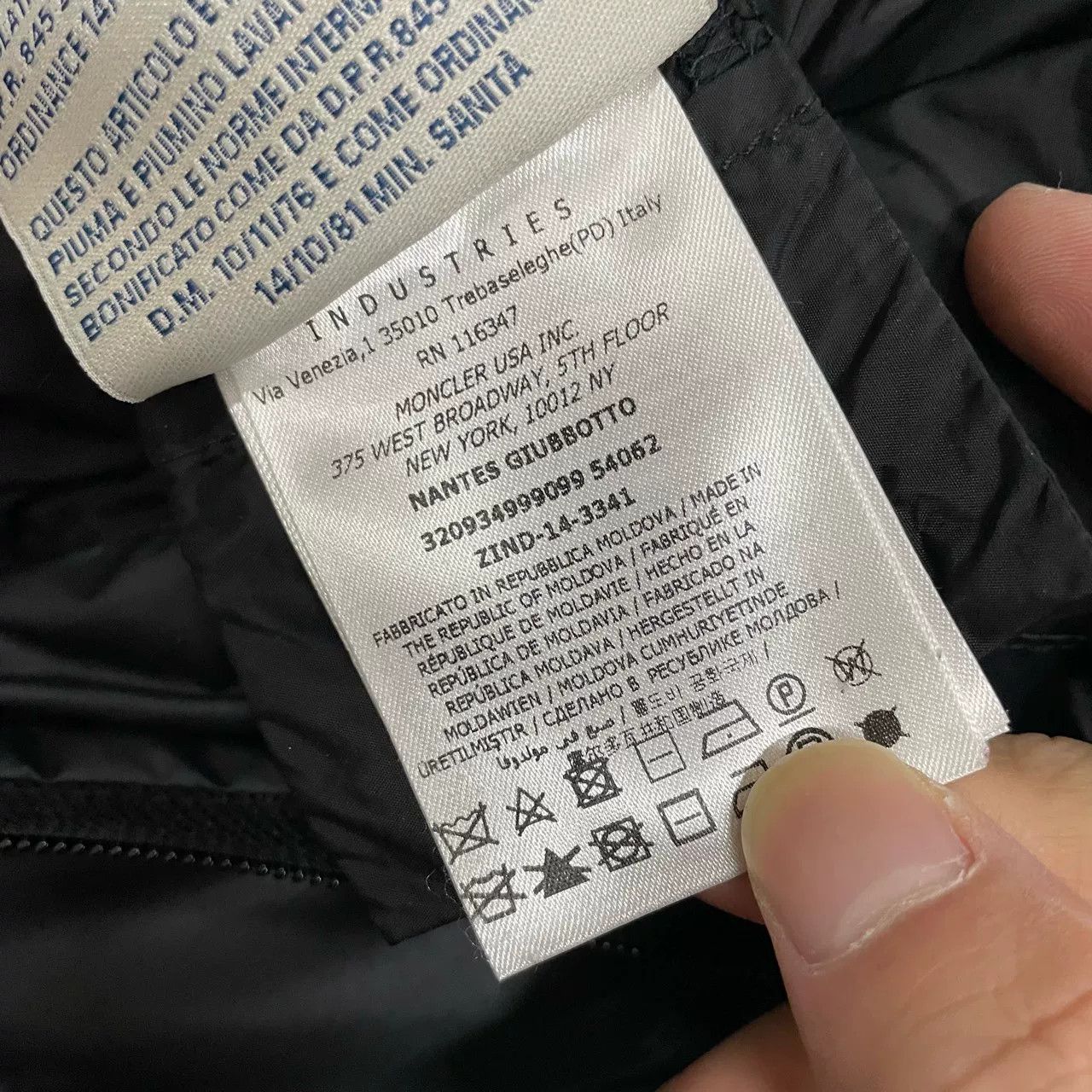 Moncler Moncler Long Hooded Down Jacket Size XS / US 0-2 / IT 36-38 - 3 Thumbnail