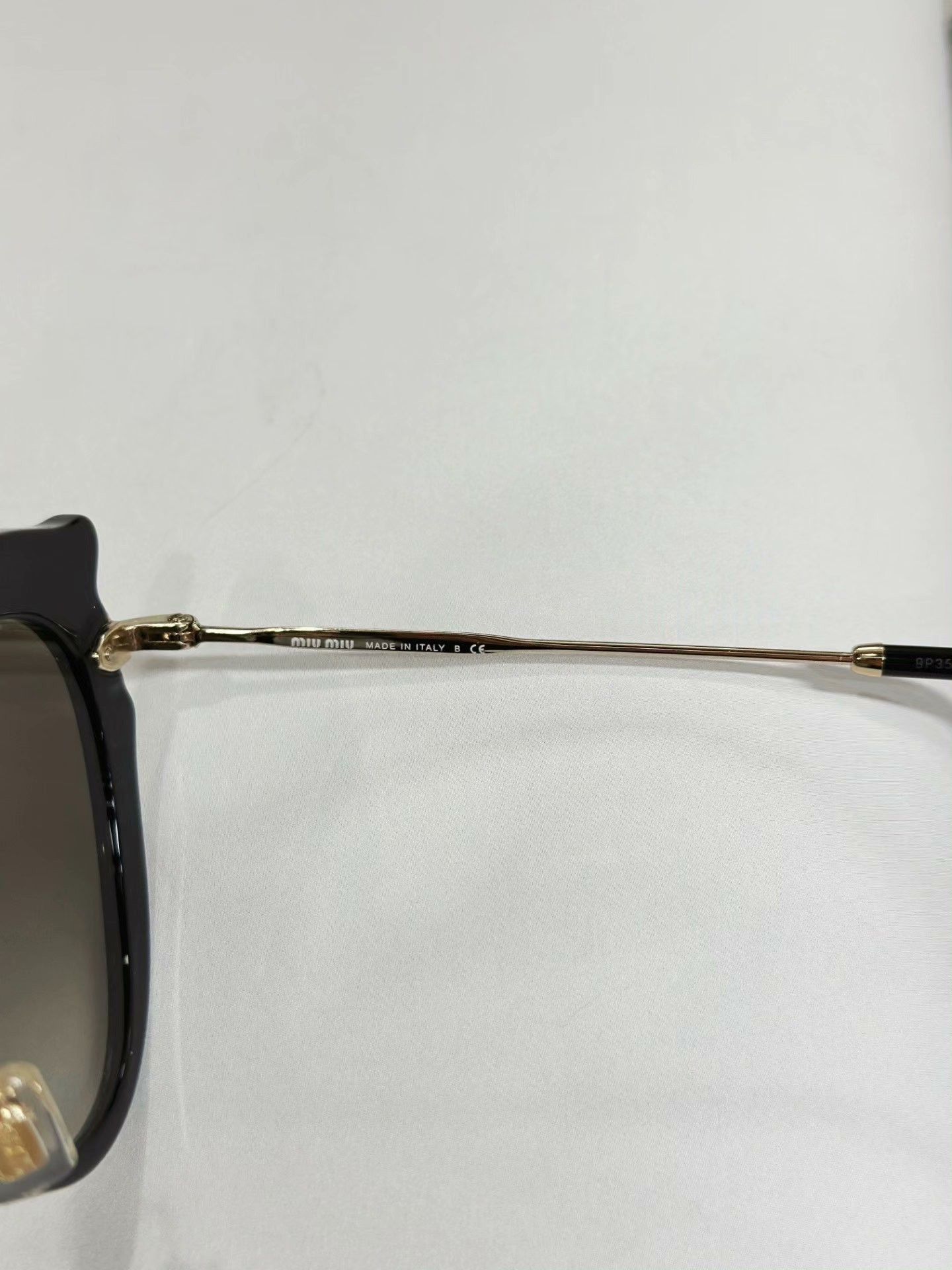 Miu Miu MIUMIU Black Irregular Casual Sunglasses Size ONE SIZE - 7 Thumbnail
