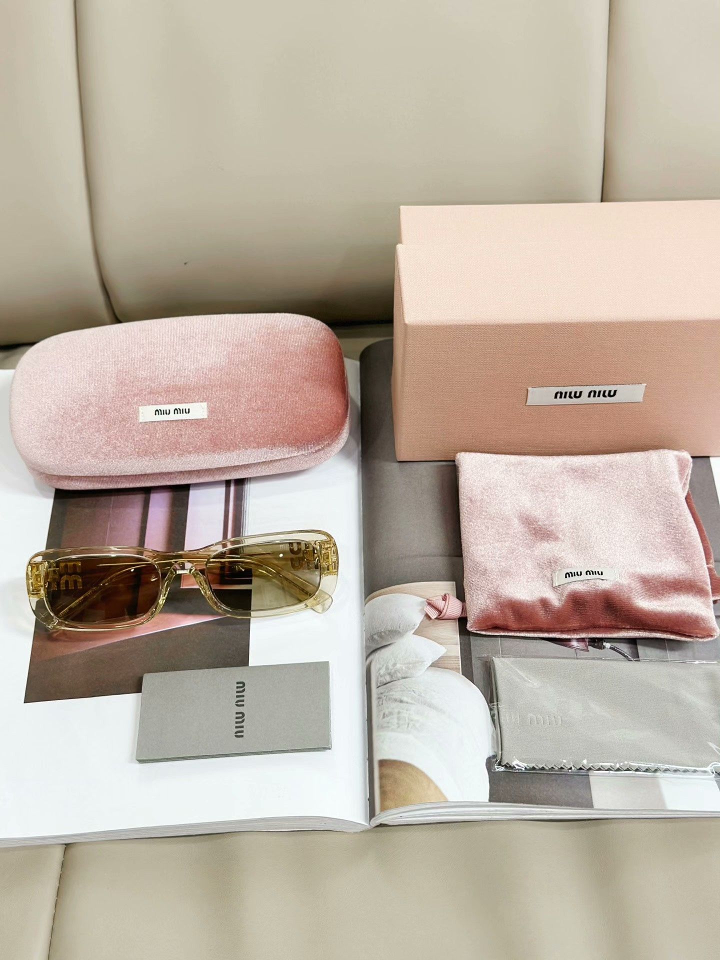 Miu Miu MIUMIU Yellow Rectangular Casual Sunglasses Size ONE SIZE - 9 Thumbnail