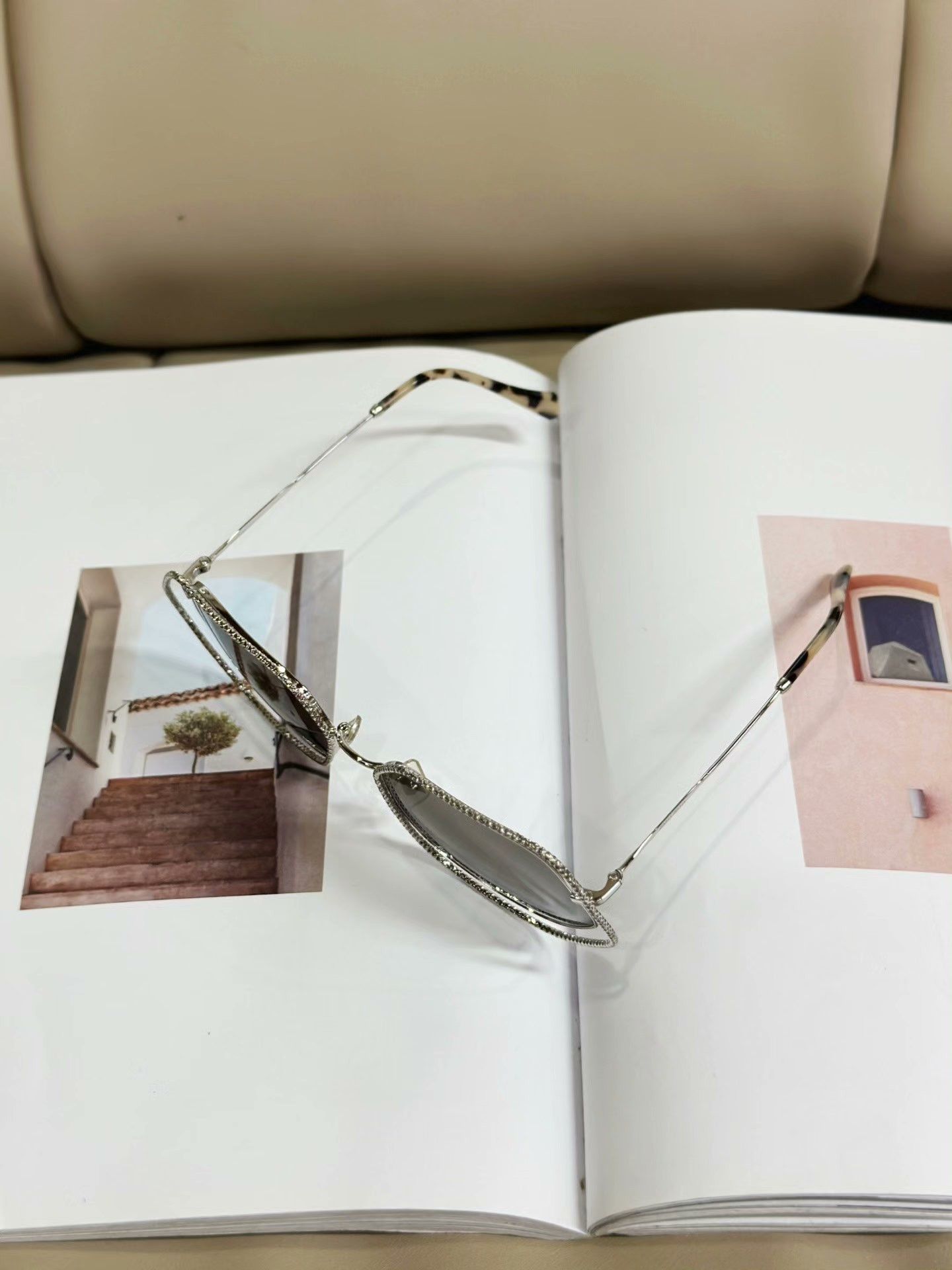 Miu Miu MIUMIU Silver Irregular Casual Sunglasses Size ONE SIZE - 4 Thumbnail