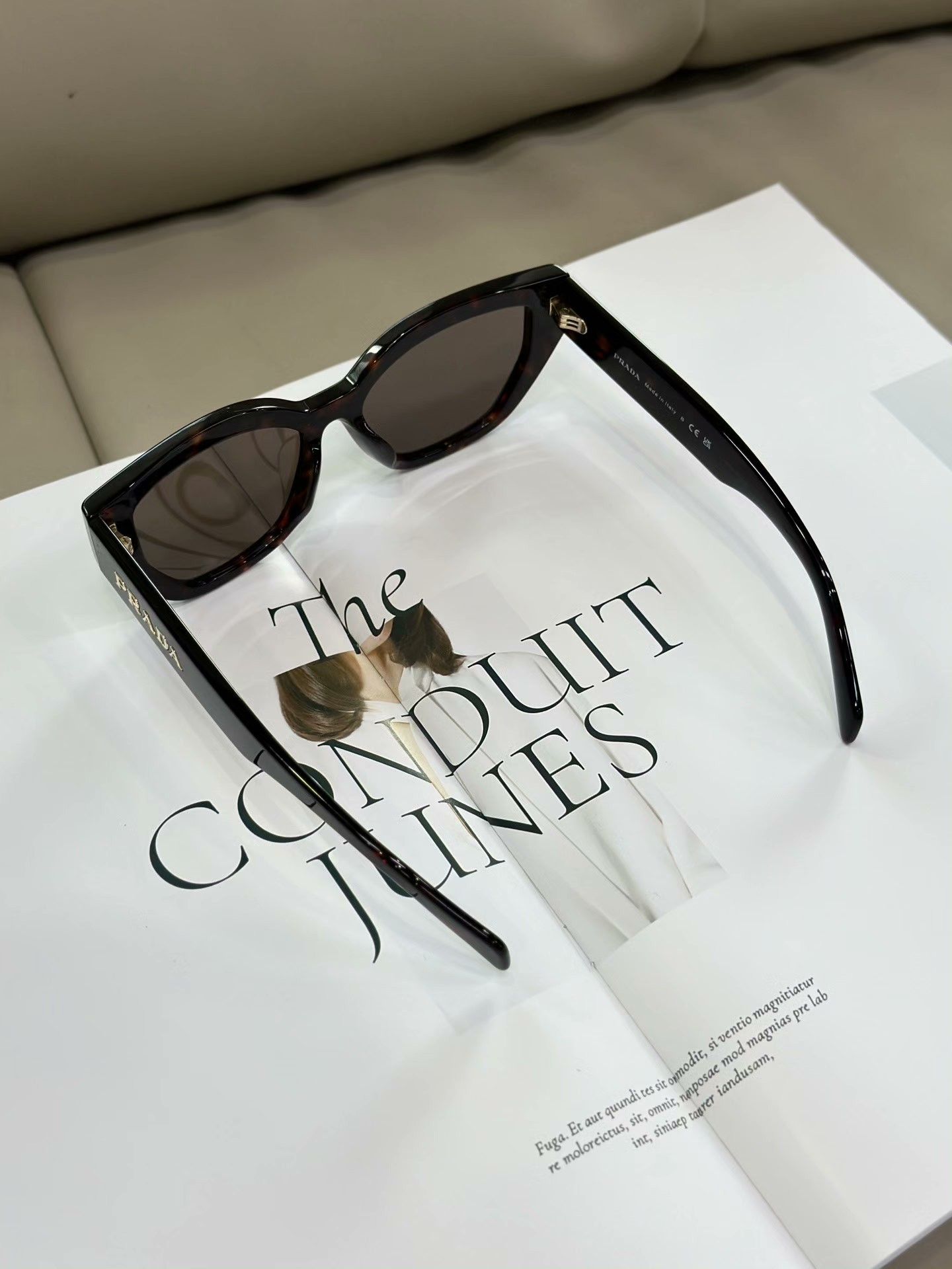 Prada PRADA Tortoiseshell Irregular Sunglasses Size ONE SIZE - 5 Thumbnail