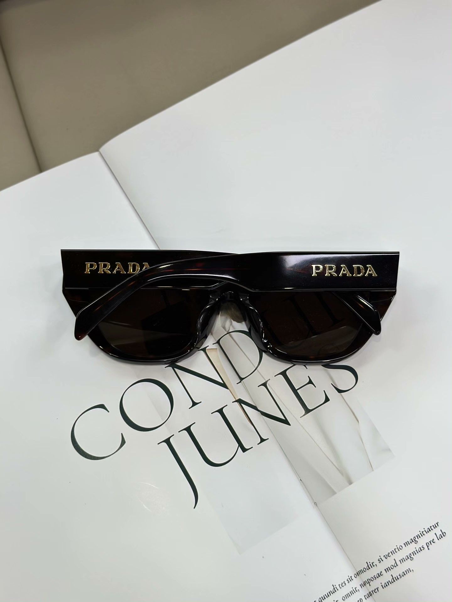 Prada PRADA Tortoiseshell Irregular Sunglasses Size ONE SIZE - 3 Thumbnail