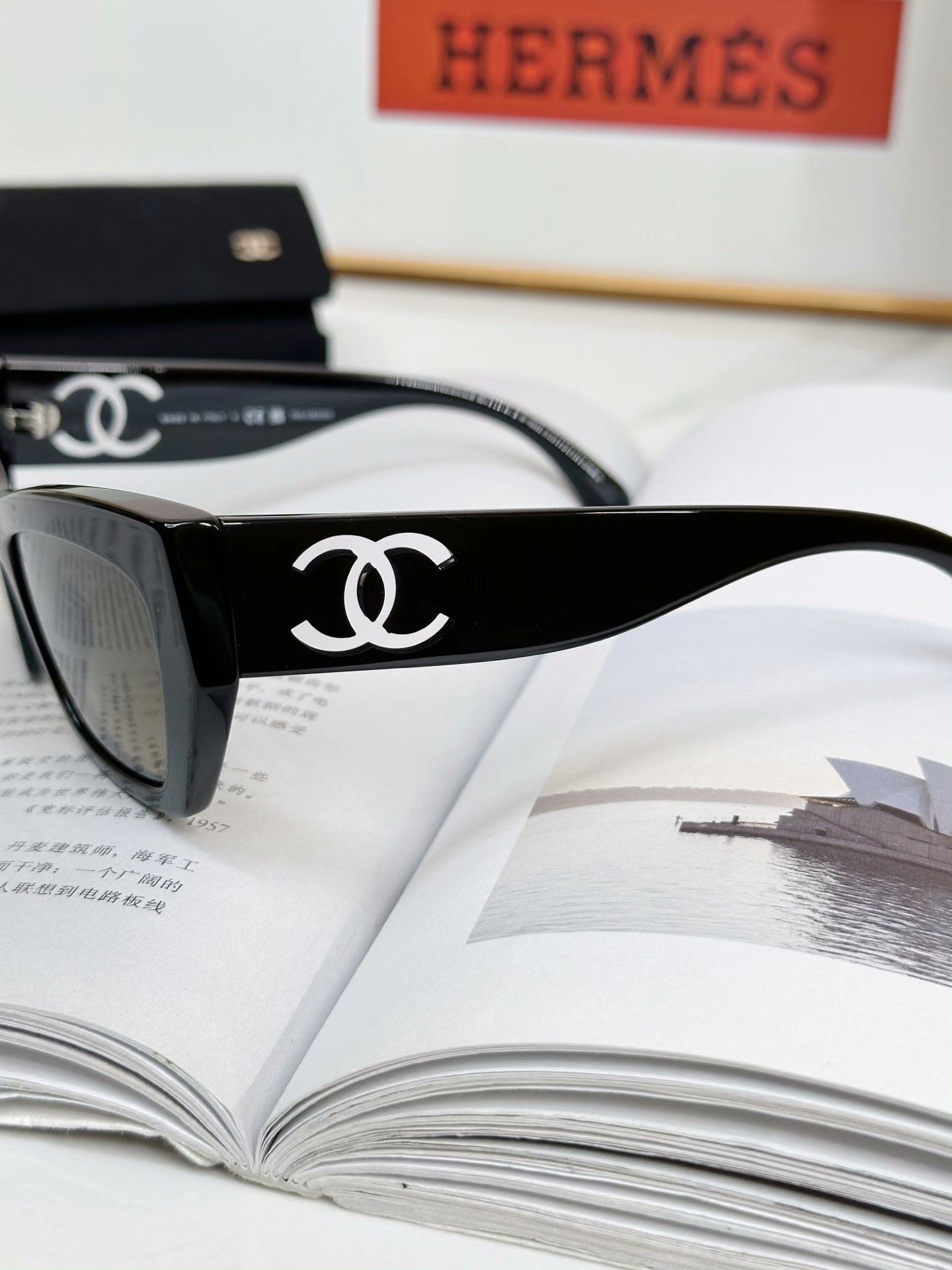Chanel CHANEL Black Cat-Eye Sunglasses Size ONE SIZE - 6 Thumbnail