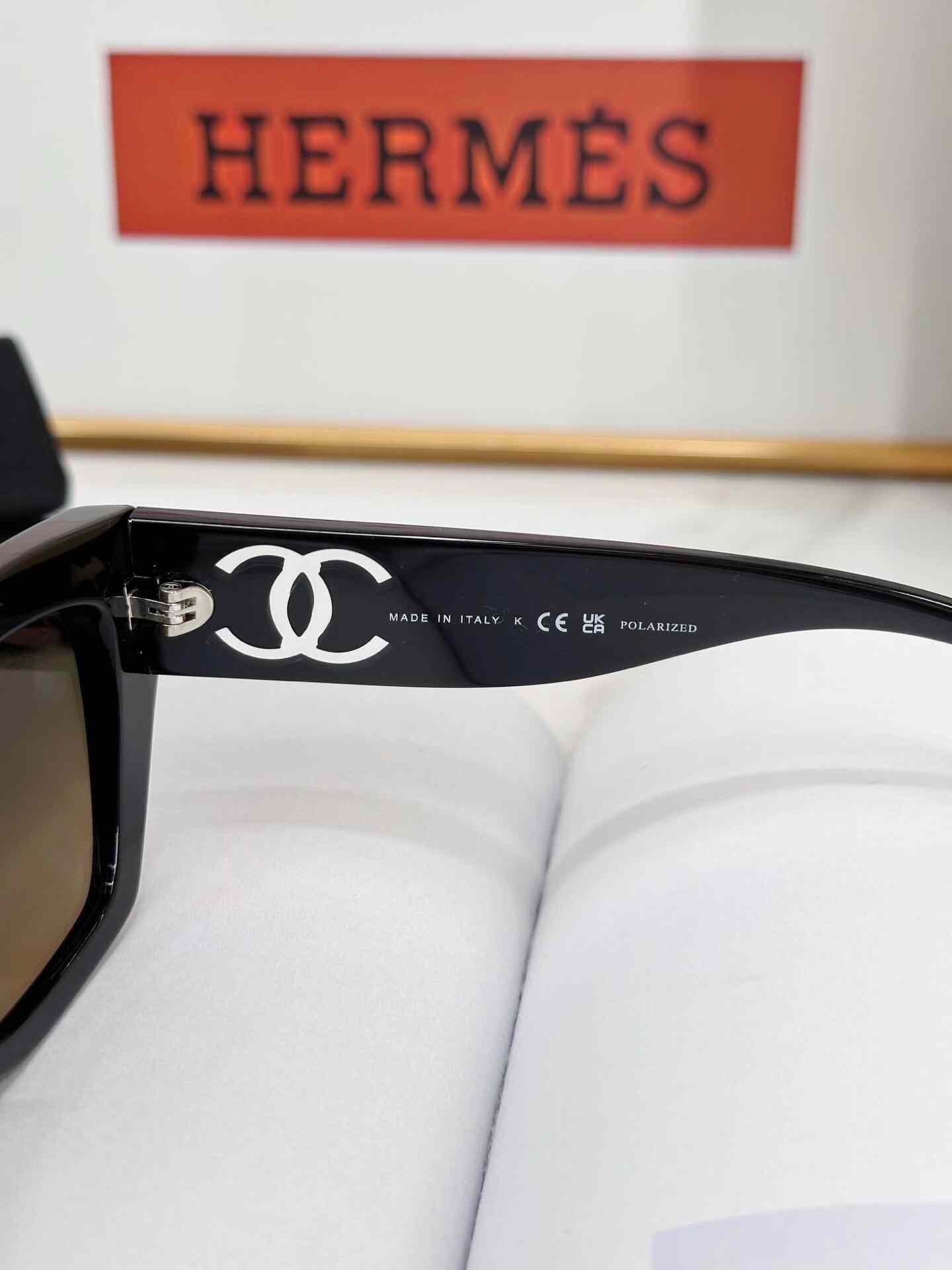 Chanel CHANEL Black Cat-Eye Sunglasses Size ONE SIZE - 8 Thumbnail