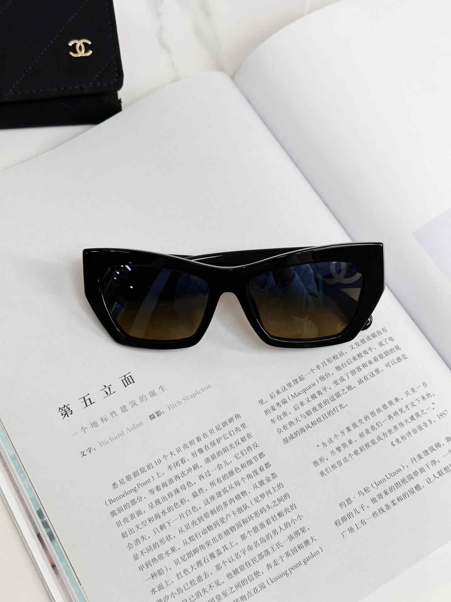 Chanel CHANEL Black Cat-Eye Sunglasses Size ONE SIZE - 2 Thumbnail