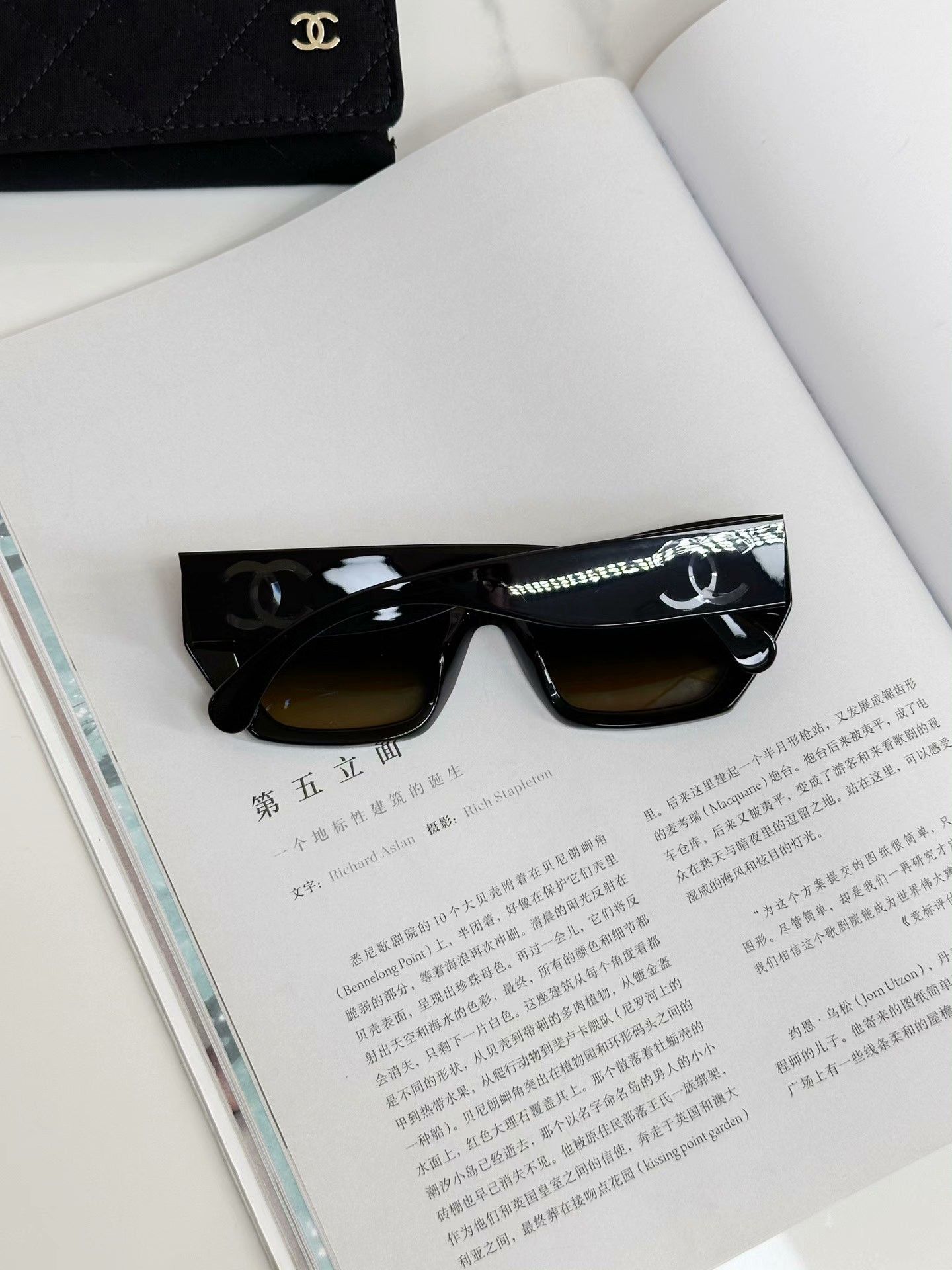 Chanel CHANEL Black Cat-Eye Sunglasses Size ONE SIZE - 3 Thumbnail