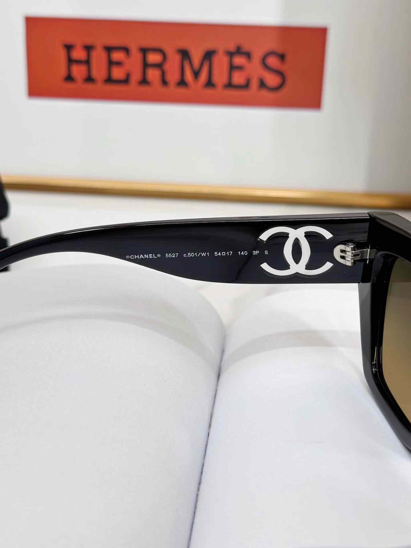 Chanel CHANEL Black Cat-Eye Sunglasses Size ONE SIZE - 7 Thumbnail