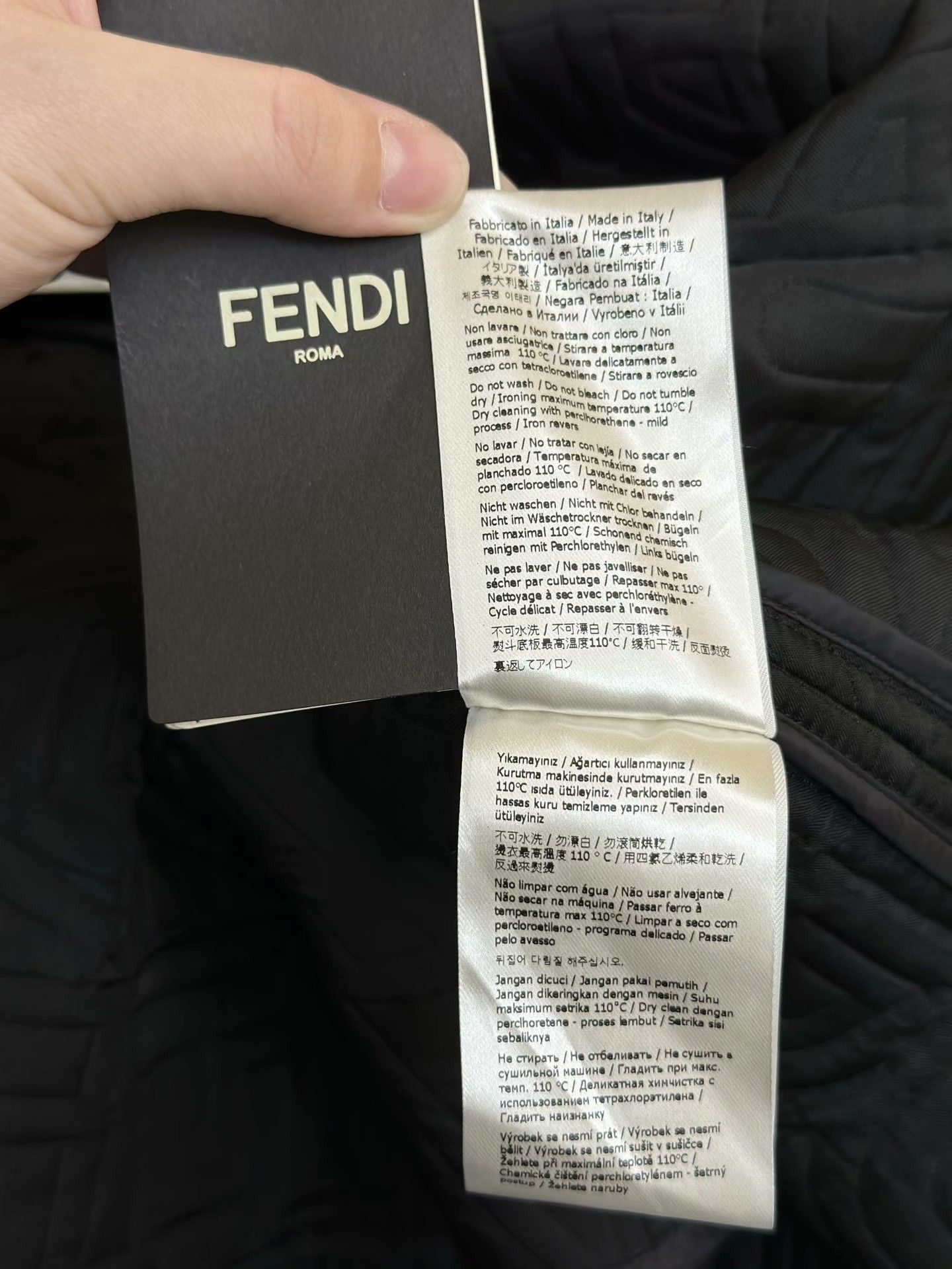 Fendi FENDI Black Letter Print Collar Jacket Size US S / EU 44-46 / 1 - 7 Thumbnail