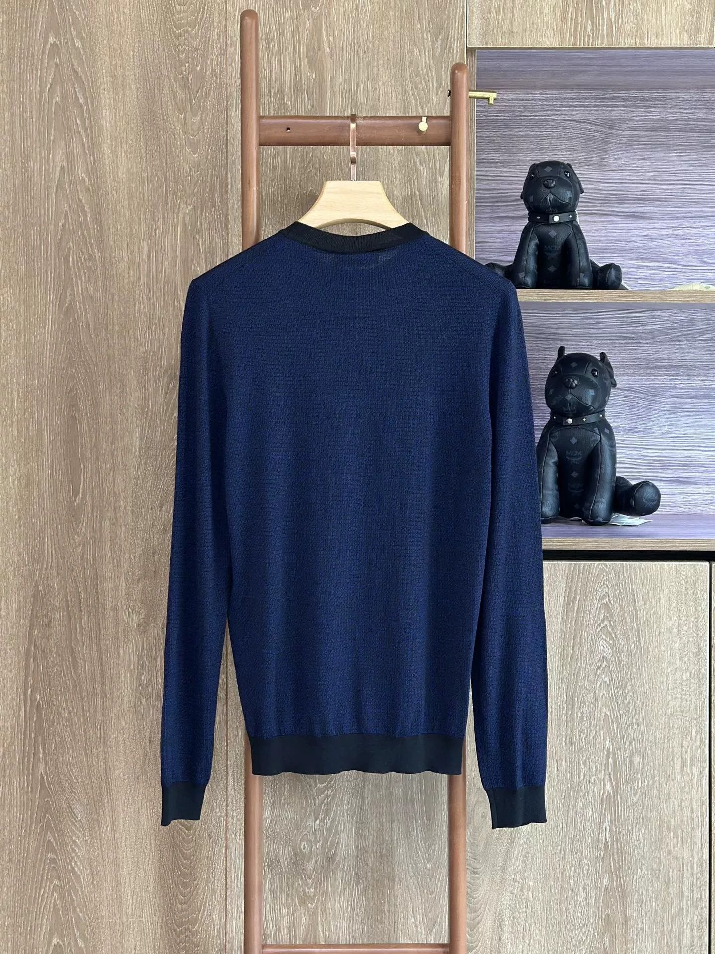 Fendi FENDI Dark Blue Crew Neck Wool Sweater Size US S / EU 44-46 / 1 - 2 Thumbnail