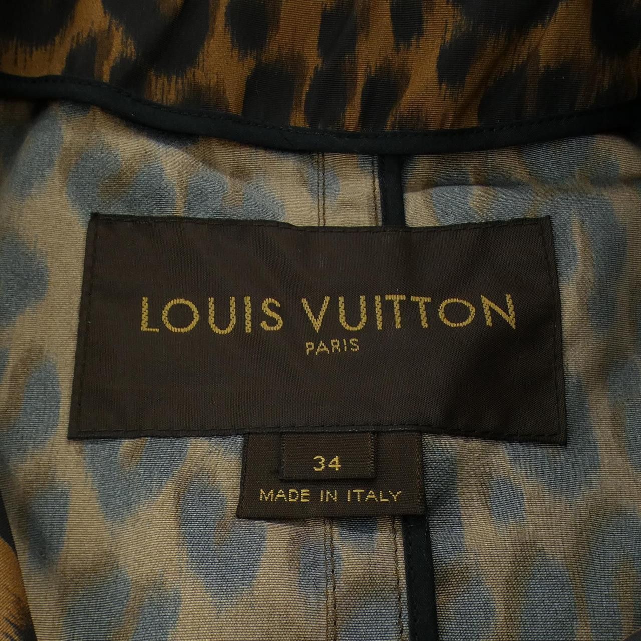 Louis Vuitton Louis Vuitton Louis Vuitton Coat Textile Outerwear WTCO03PS4 DUTY FREE for USA Size ONE SIZE - 4 Thumbnail